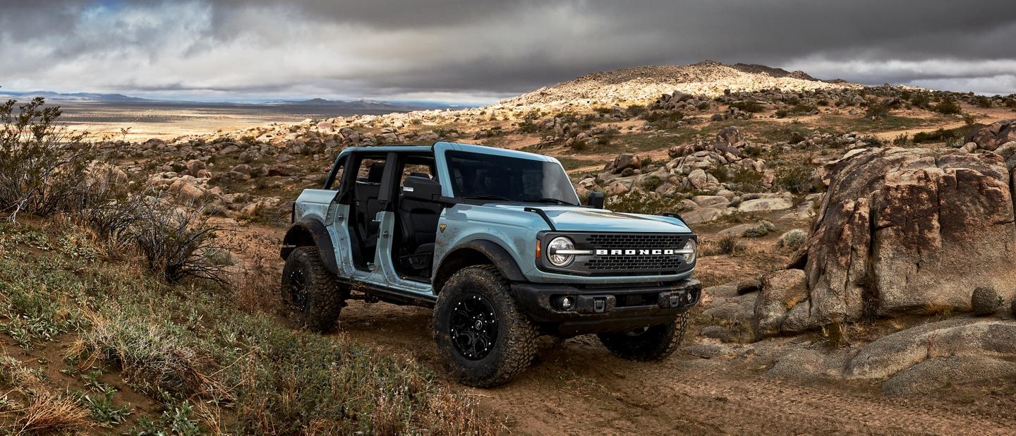 Ford Bronco What Color is this? FRDNSUVK0158_Bronco_4D_DoorsRoof_Off_06_RGB