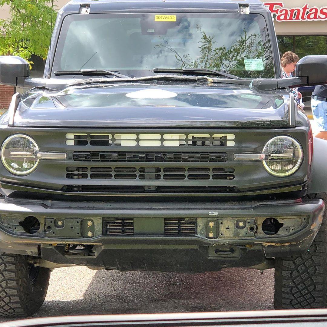 Ford Bronco Sasquatch 2-Door and 4-Door sighted in Michigan 1598925837205