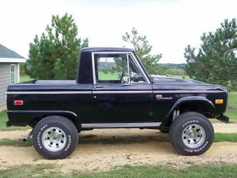 Ford Bronco Half Cab Pick-Up Bronco Build! 🪚 FEEBDCB1-6D84-43DA-A636-D4F4AC70CF8D