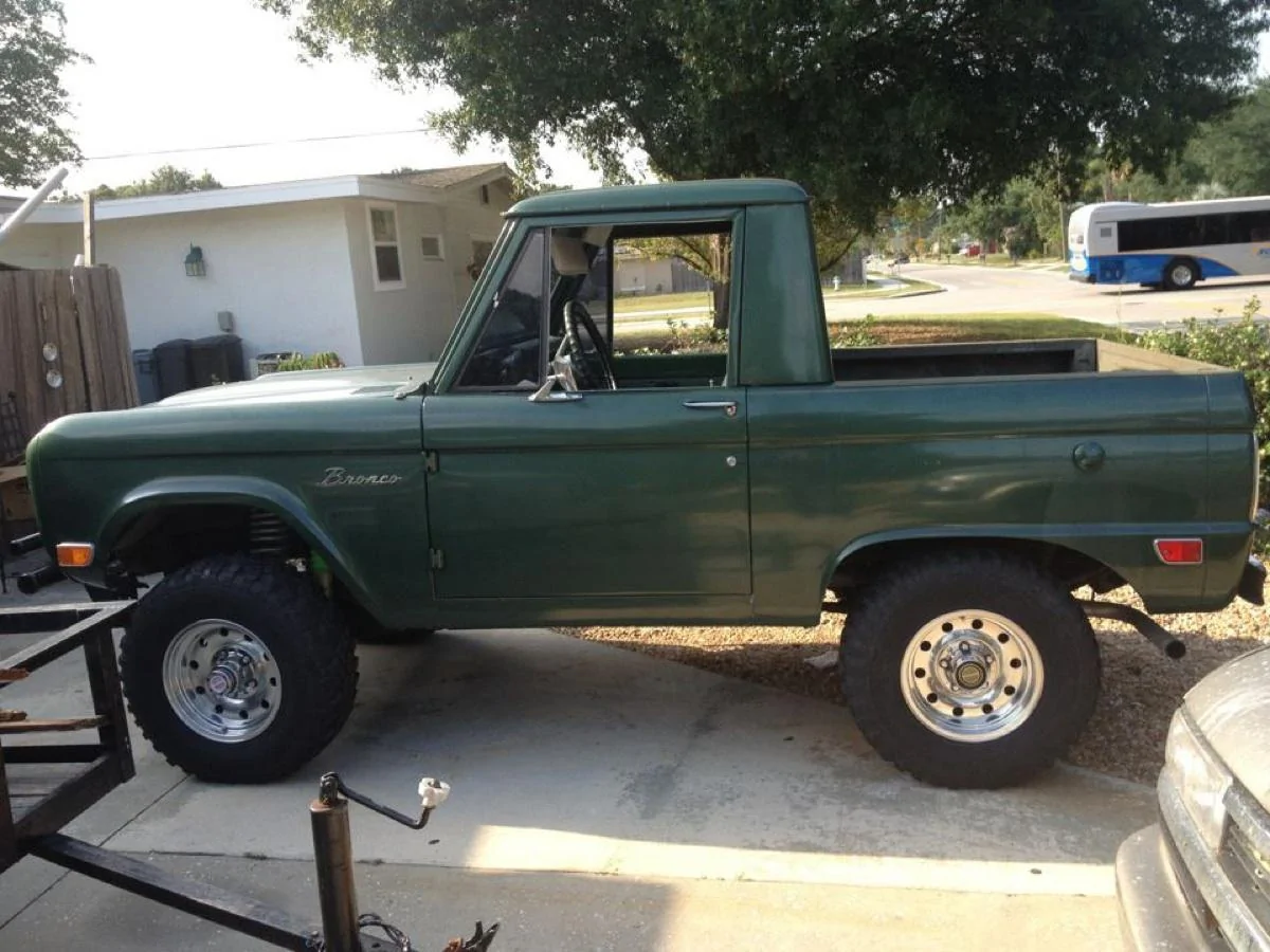 Ford Bronco Half Cab Pick-Up Bronco Build! 🪚 2F195A24-8341-4EE3-8DC8-9584422E015B