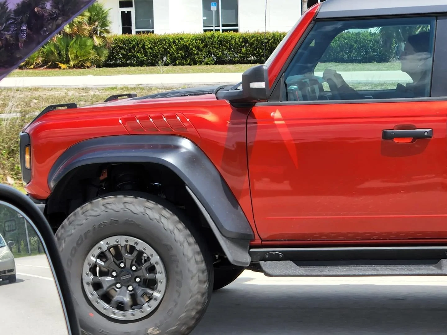 Ford Bronco Ft. Myers, FL sighting.. 7983125C-6787-45CB-8395-293C2007A390