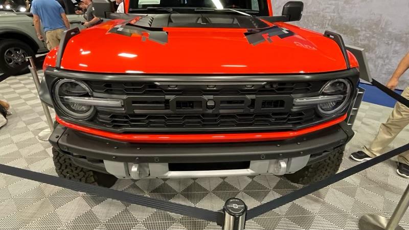 Ford Bronco Bronco Raptor (Code Orange) Photos at Barrett Jackson Auction FullSizeRender (4)