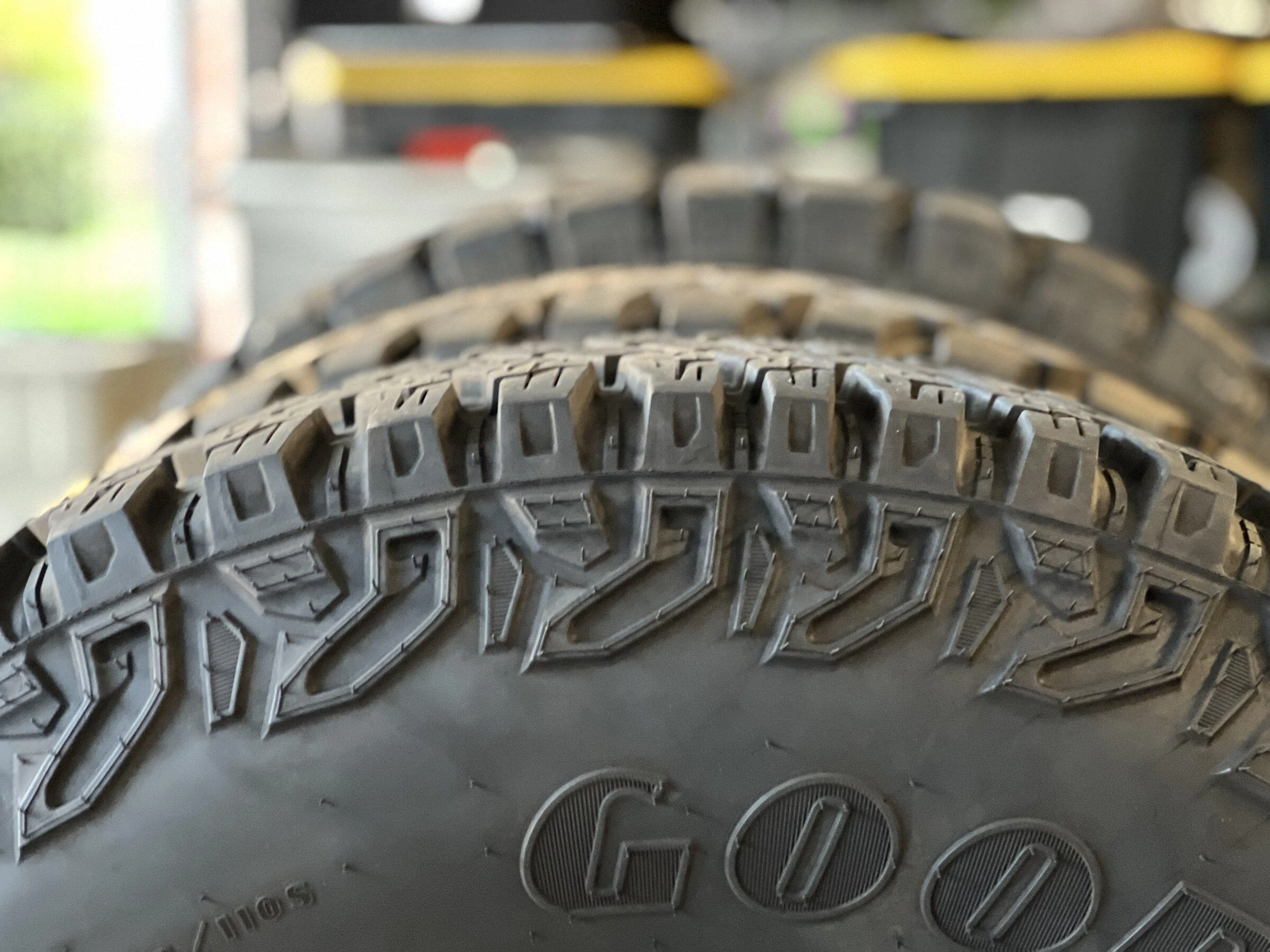 Ford Bronco Bronco Spare Tire / Wheel Comparison 2A2738A7-D6D3-42F7-9767-D43DA98BA2FB