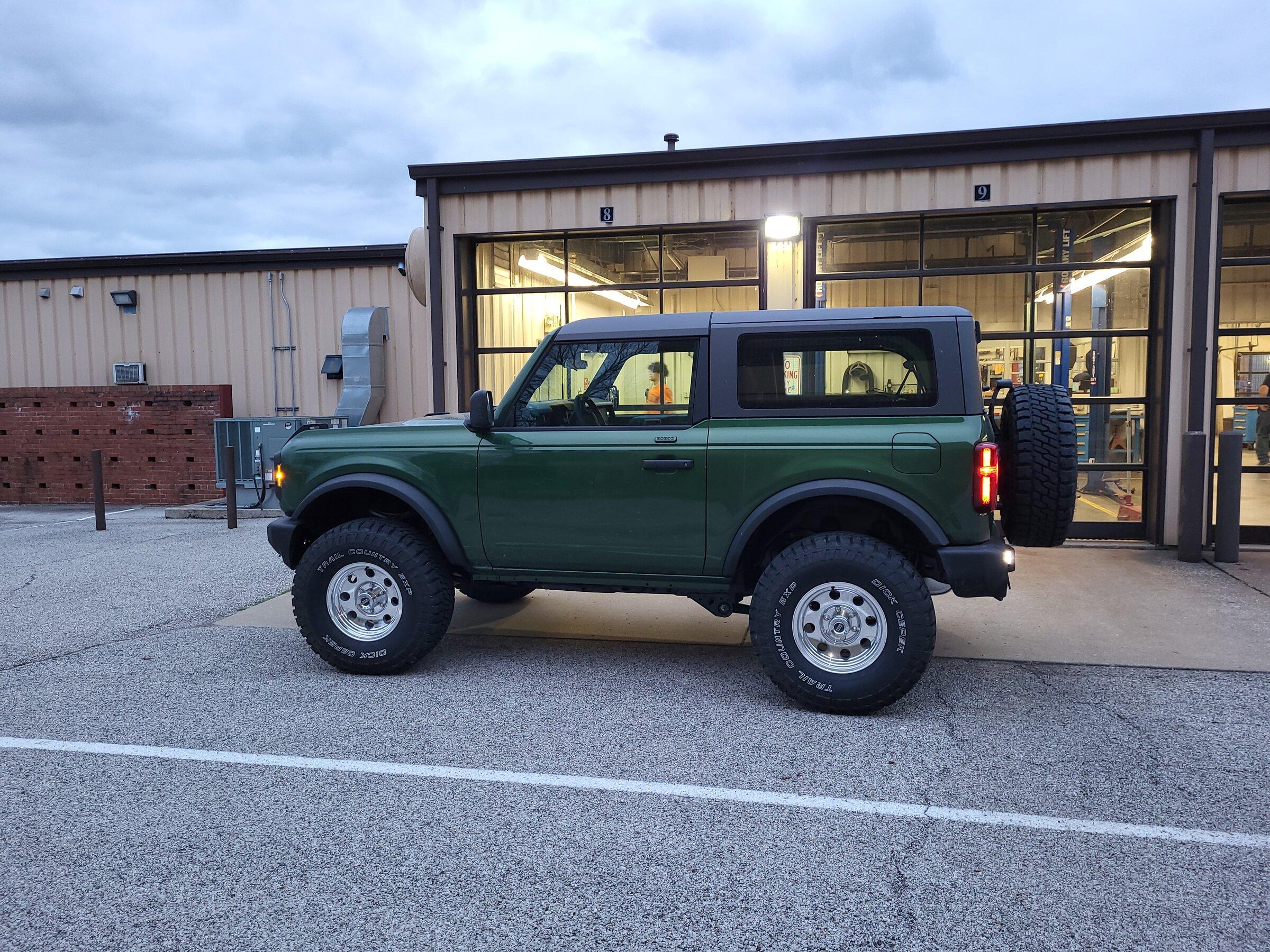 Ford Bronco Show us your installed wheel / tire upgrades here! (Pics) 20220408_192159