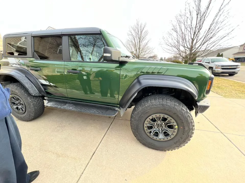 Ford Bronco Closeups of Eruption Green Bronco Raptor [updated w/ interior, suspension, engine underhood pics]) Eruption Green Bronco Raptor 3