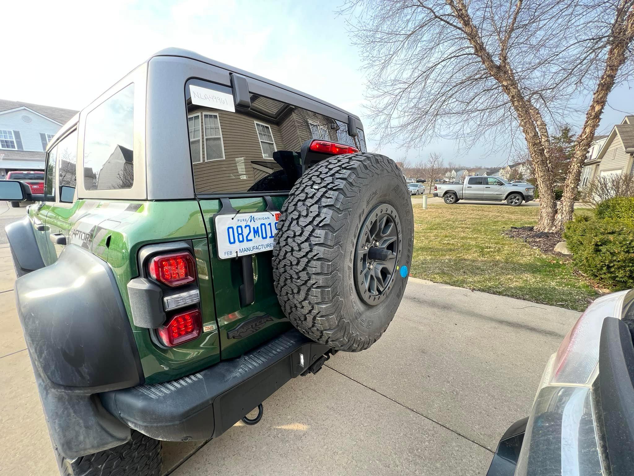 Ford Bronco Closeups of Eruption Green Bronco Raptor [updated w/ interior, suspension, engine underhood pics]) Eruption Green Bronco Raptor 4