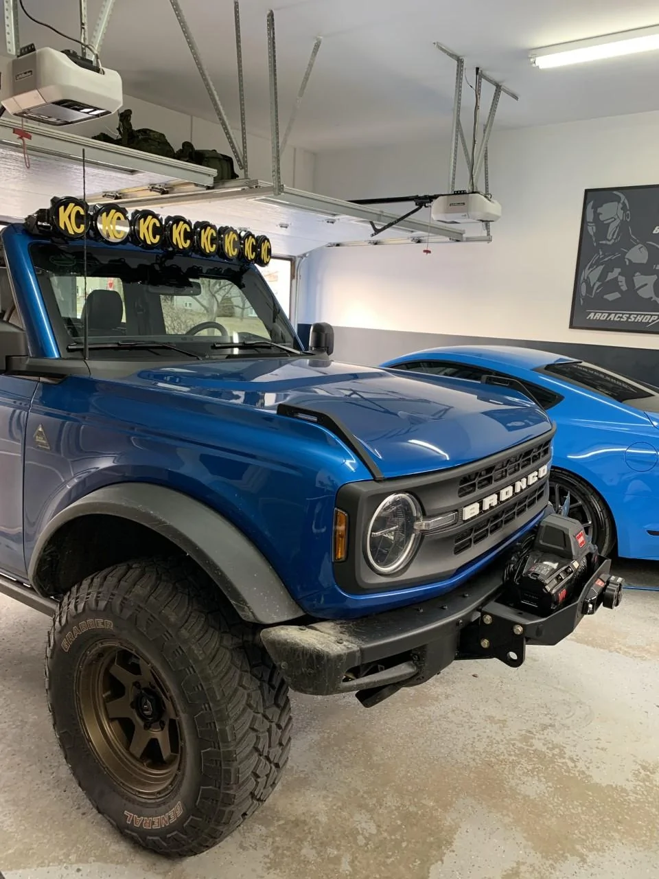 Ford Bronco Black Diamond on 33’s and 17X9 Bronze Fuel Shok +1 offset 1) Light Bar
