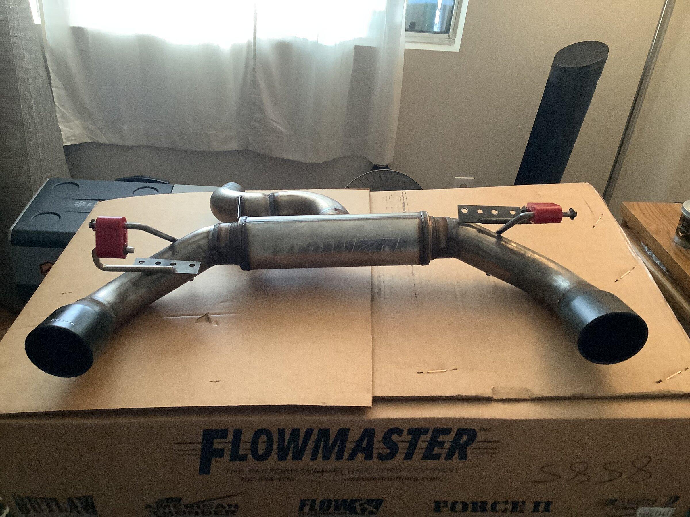 Ford Bronco Flow master exhaust for sale. 9078A85B-A18A-4314-92B2-B24BD93A09EB