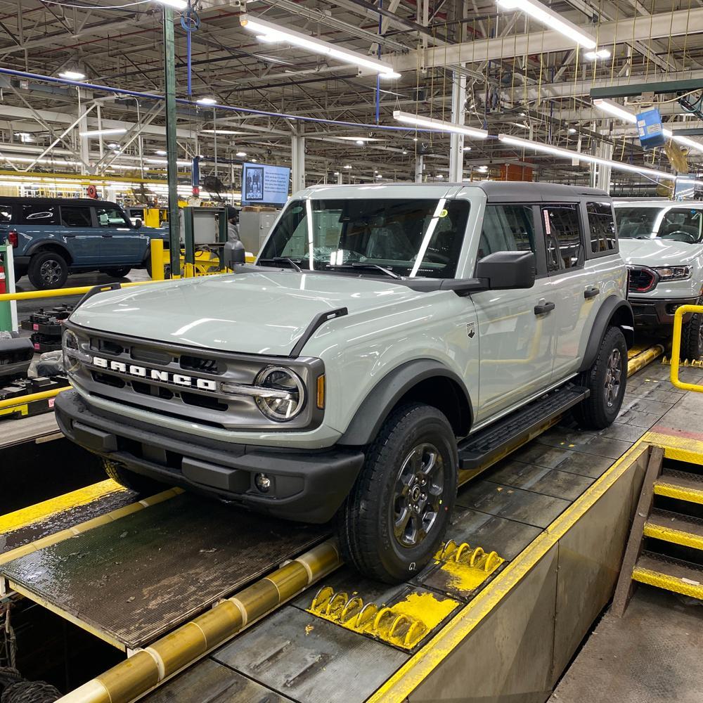 Ford Bronco 🛠 3/14/22 Build Week Group 1649807613707