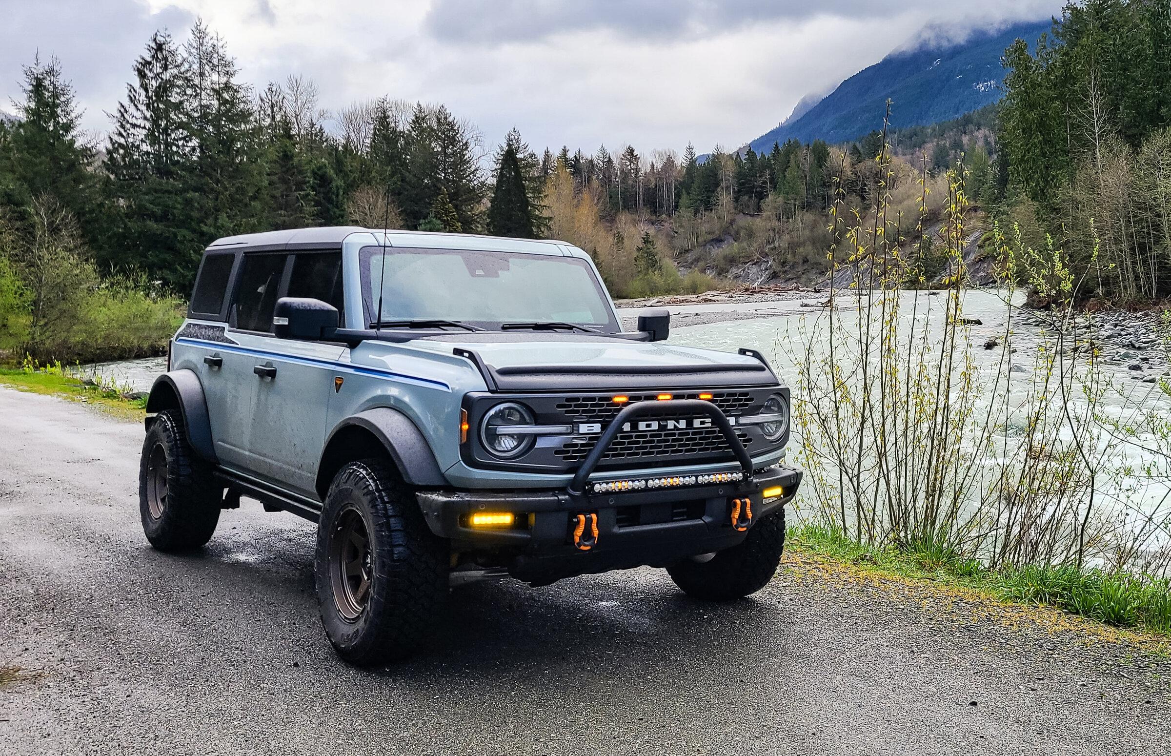 Ford Bronco Bronco LED Shop - Plug & Play LED Grille Lights PSX_20220409_135453
