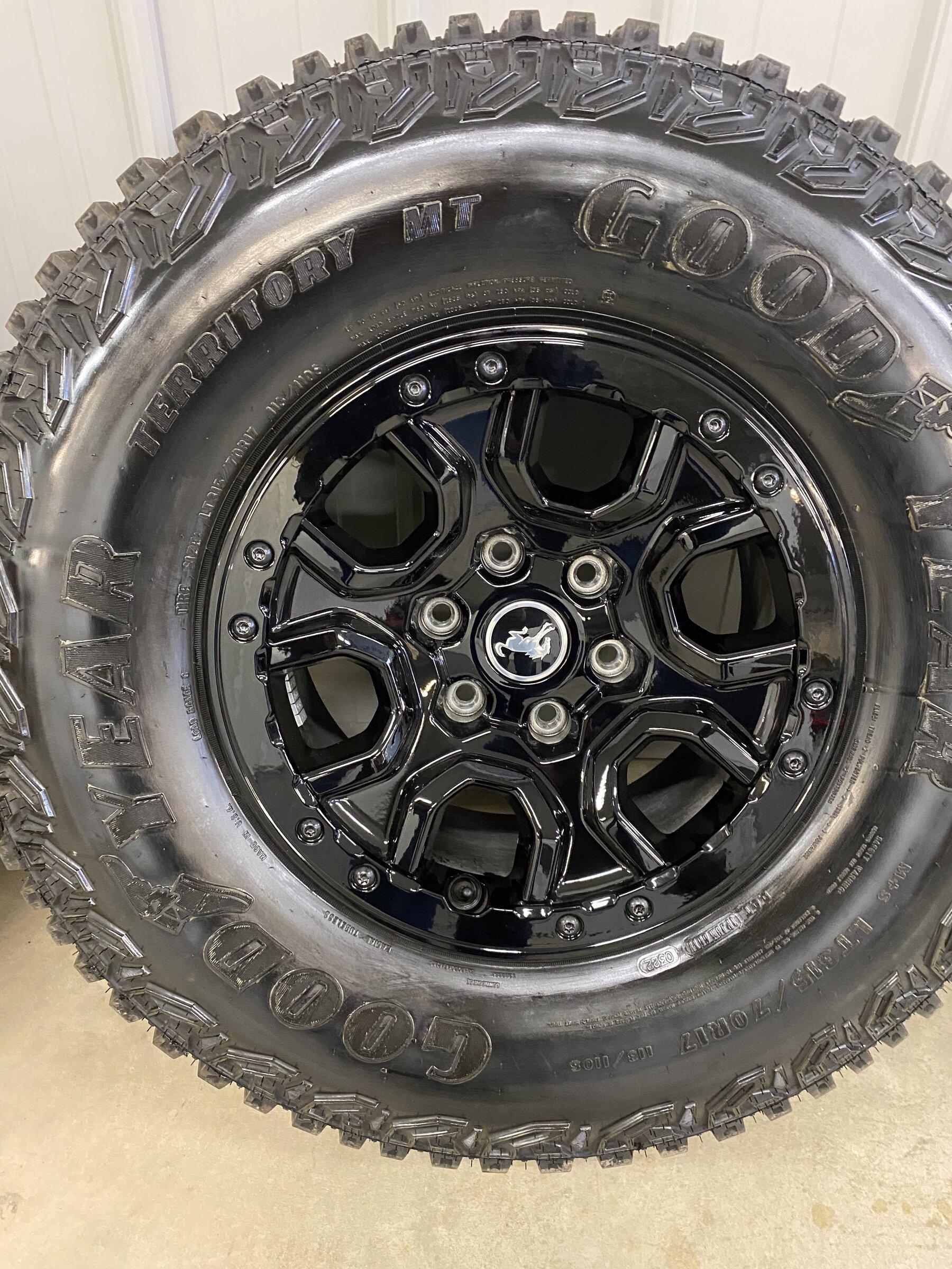 Ford Bronco Wildtrack Sasquatch Wheels and Tires 305BB8B7-2563-4DDE-BECE-40A7C9FB4213