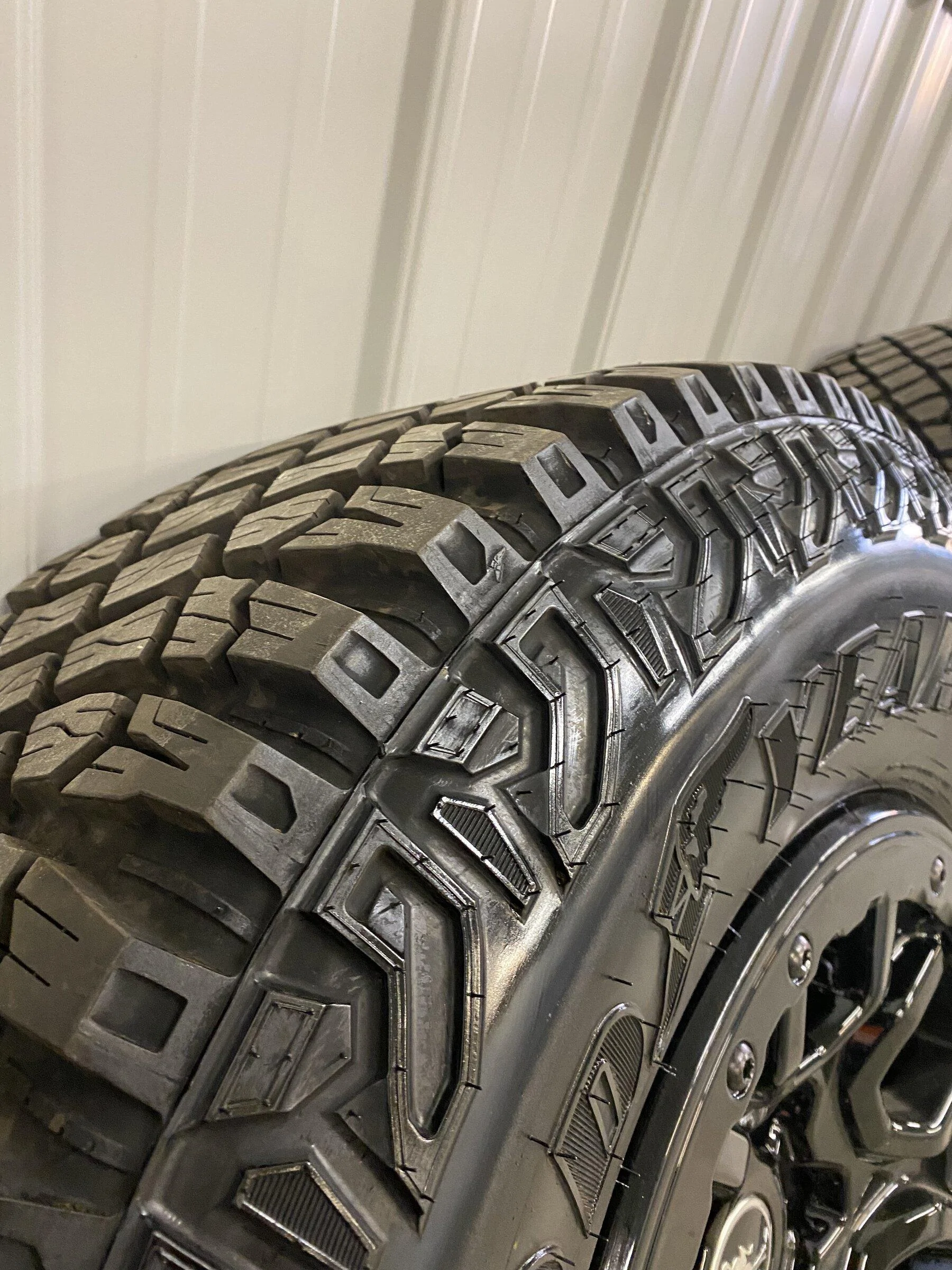 Ford Bronco Wildtrack Sasquatch Wheels and Tires 85A755F1-E256-41CF-B50B-23477F25CAA0