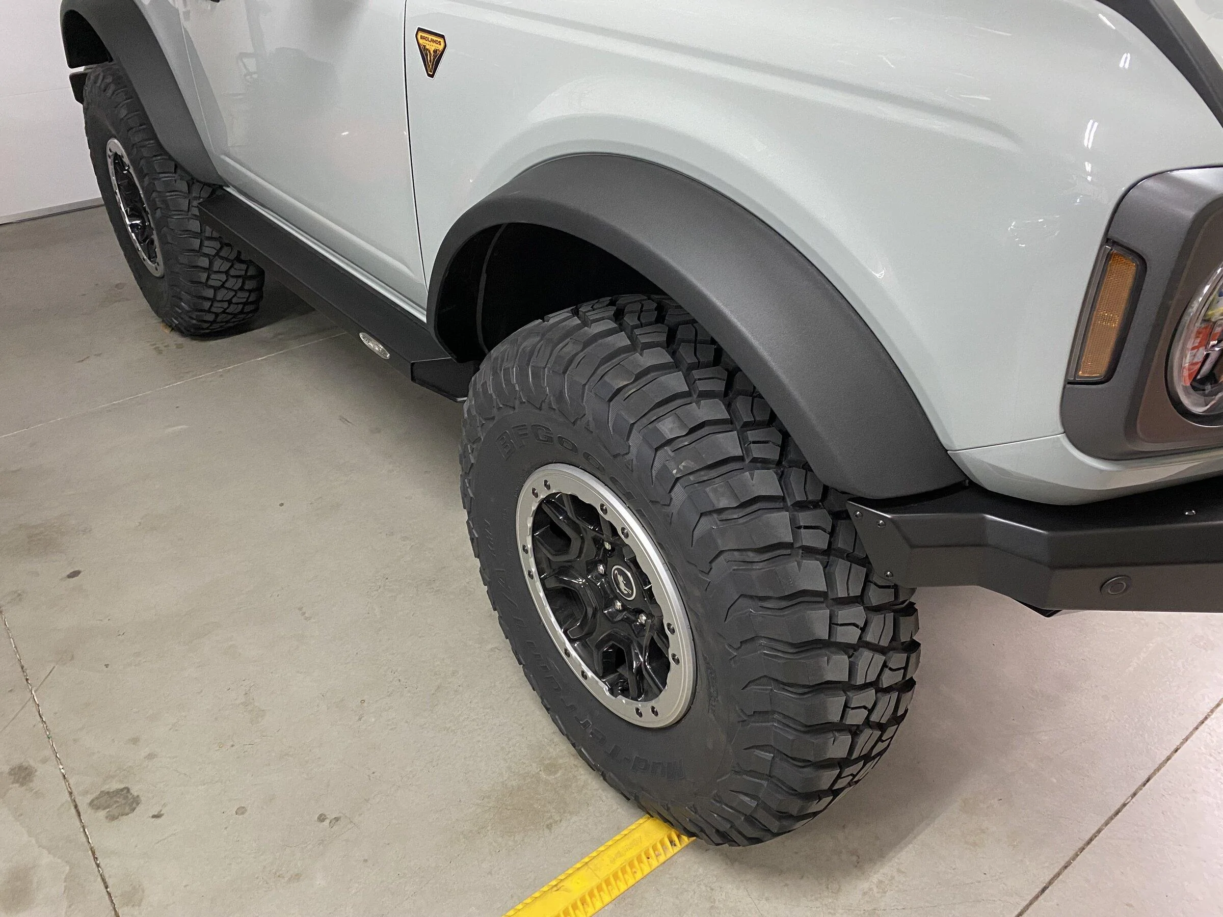 Ford Bronco 2 Door on 37s IMG_1012