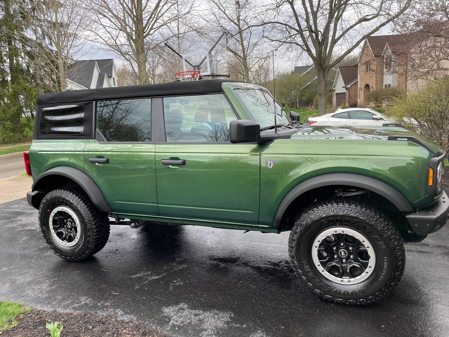 Ford Bronco ERUPTION GREEN Bronco Club IMG_2472