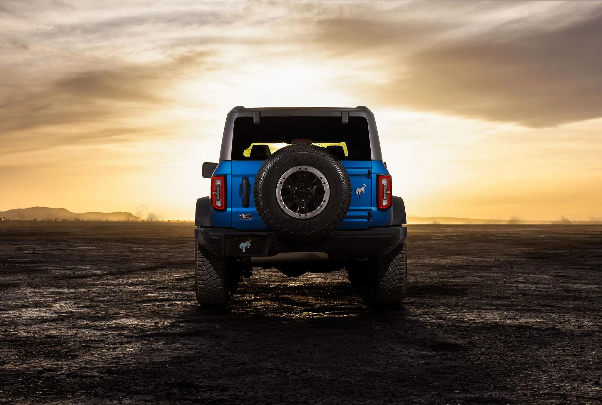 Ford Bronco VELOCITY BLUE Bronco Club LD5A7855-Edit