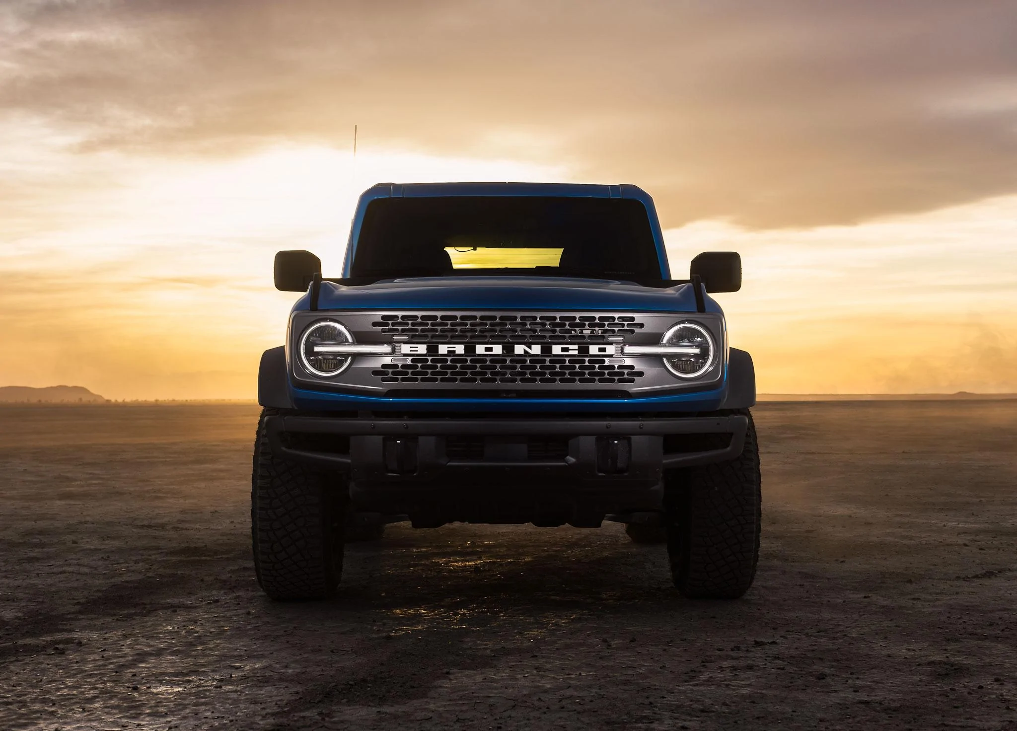 Ford Bronco VELOCITY BLUE Bronco Club LD5A7866-Edit