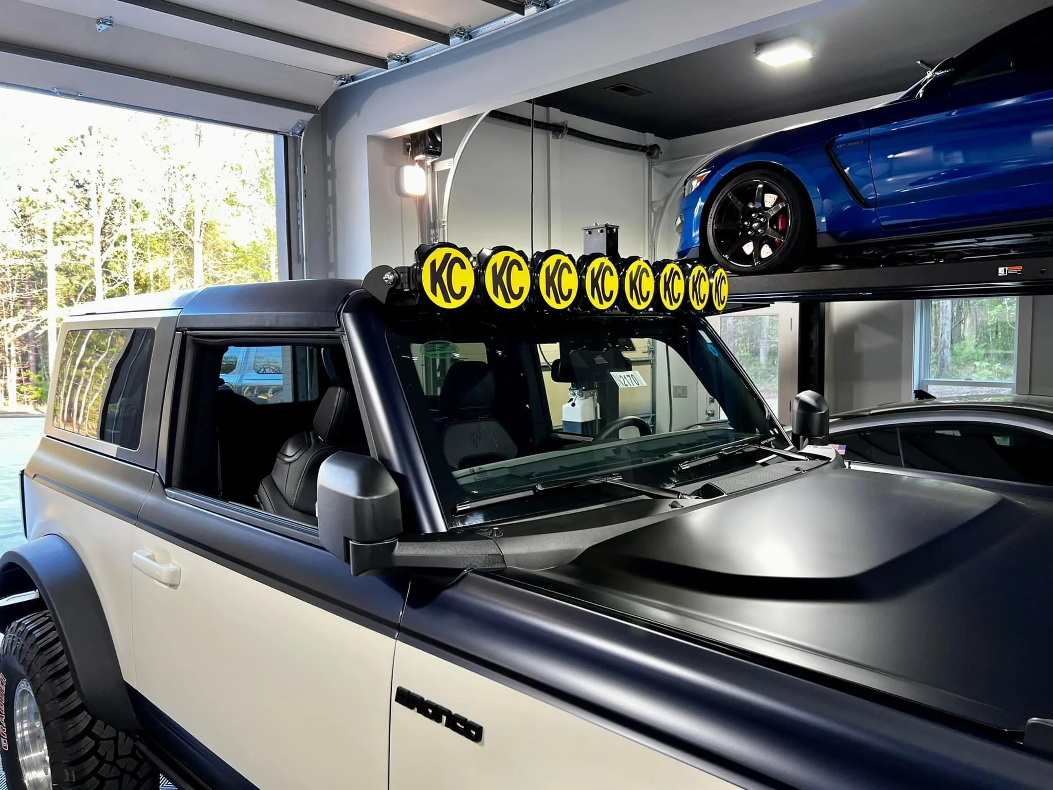 Ford Bronco RetroMod Bronco Build 6E2E2983-6E16-4B87-9EC3-E5C245C84B5B