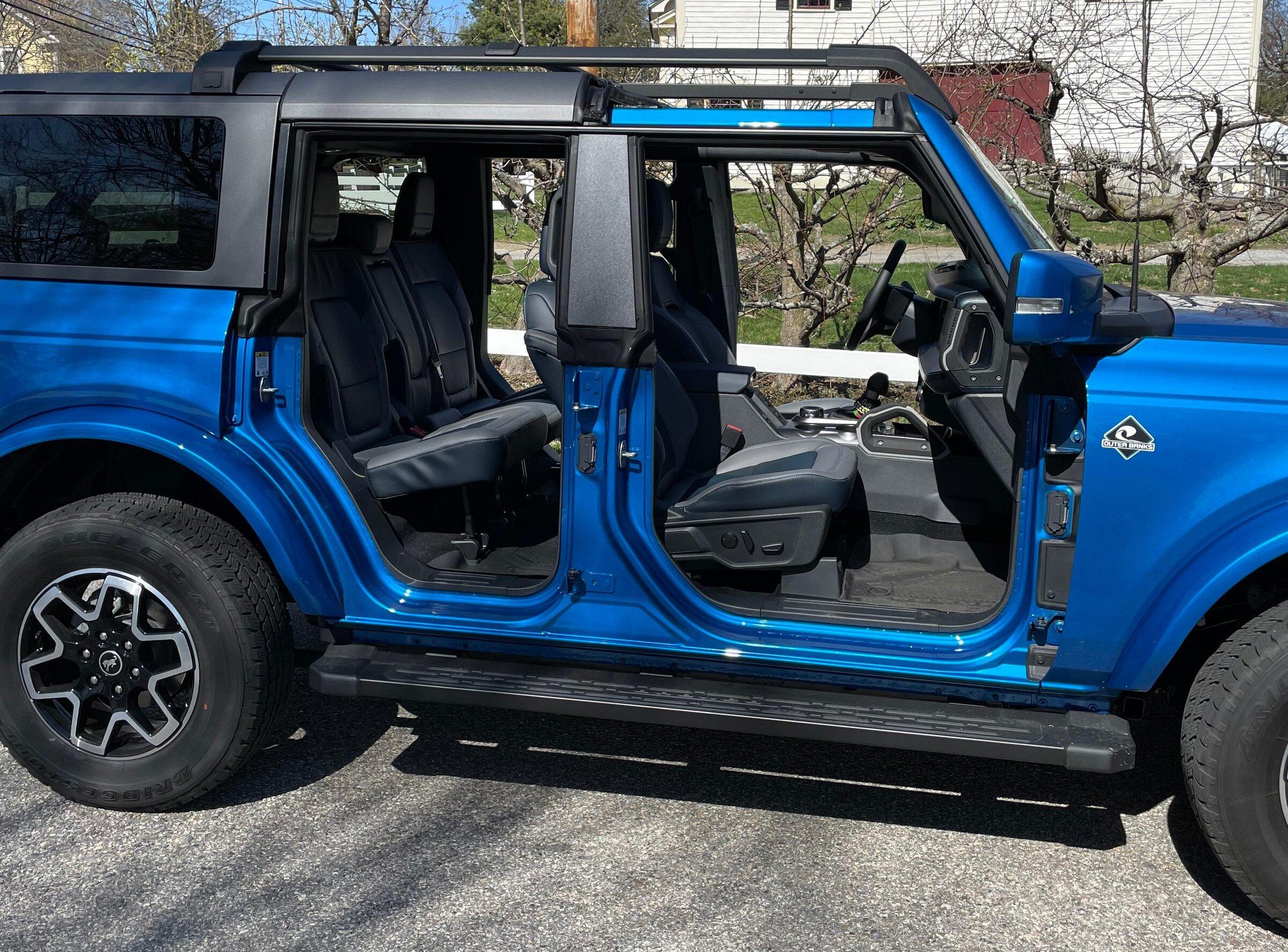 Ford Bronco VELOCITY BLUE Bronco Club Mystique