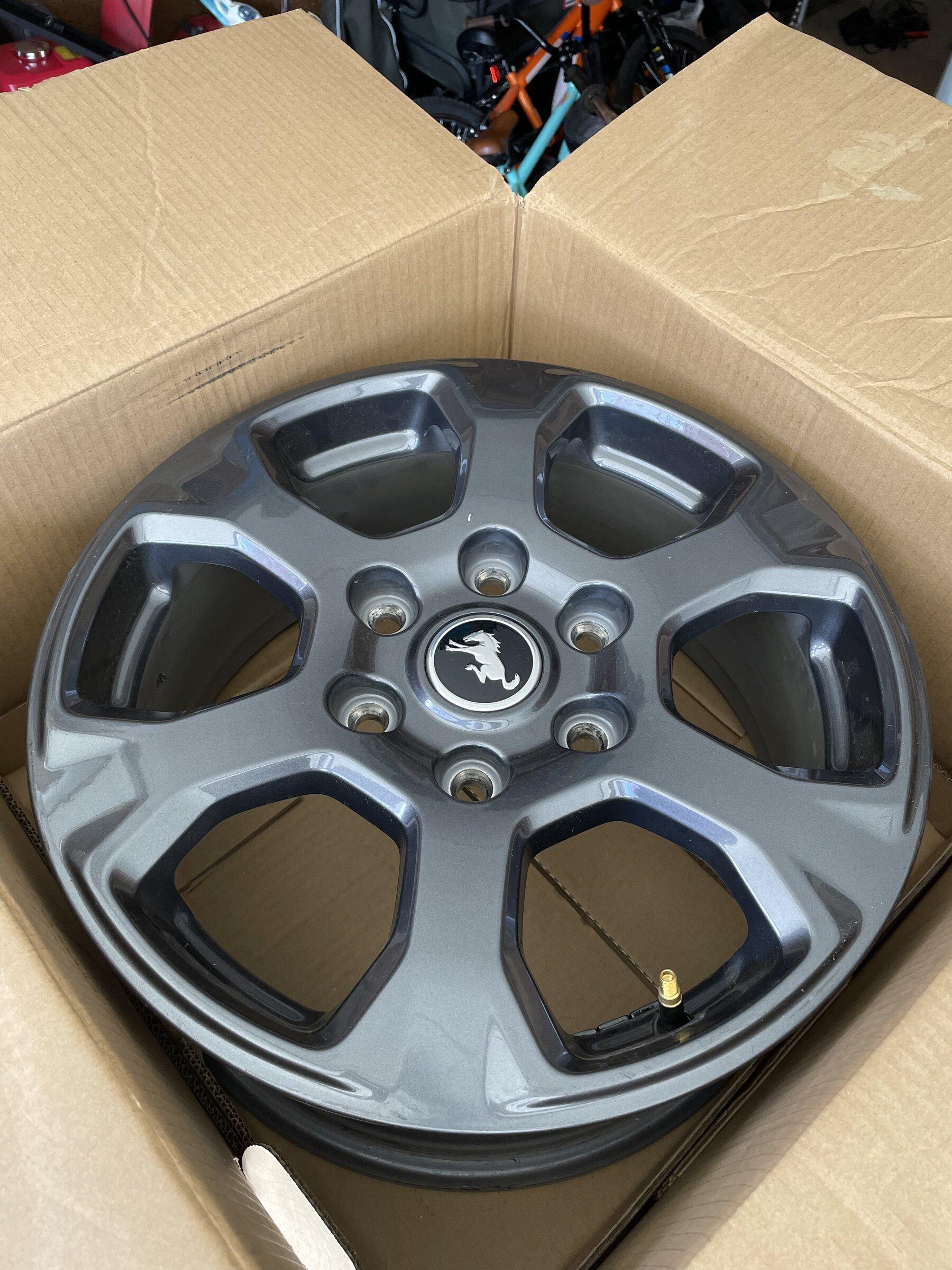 Ford Bronco Big Bend Wheels, Tires, and TPMS 4962C93A-AF27-4376-9CE0-60523593BBDE