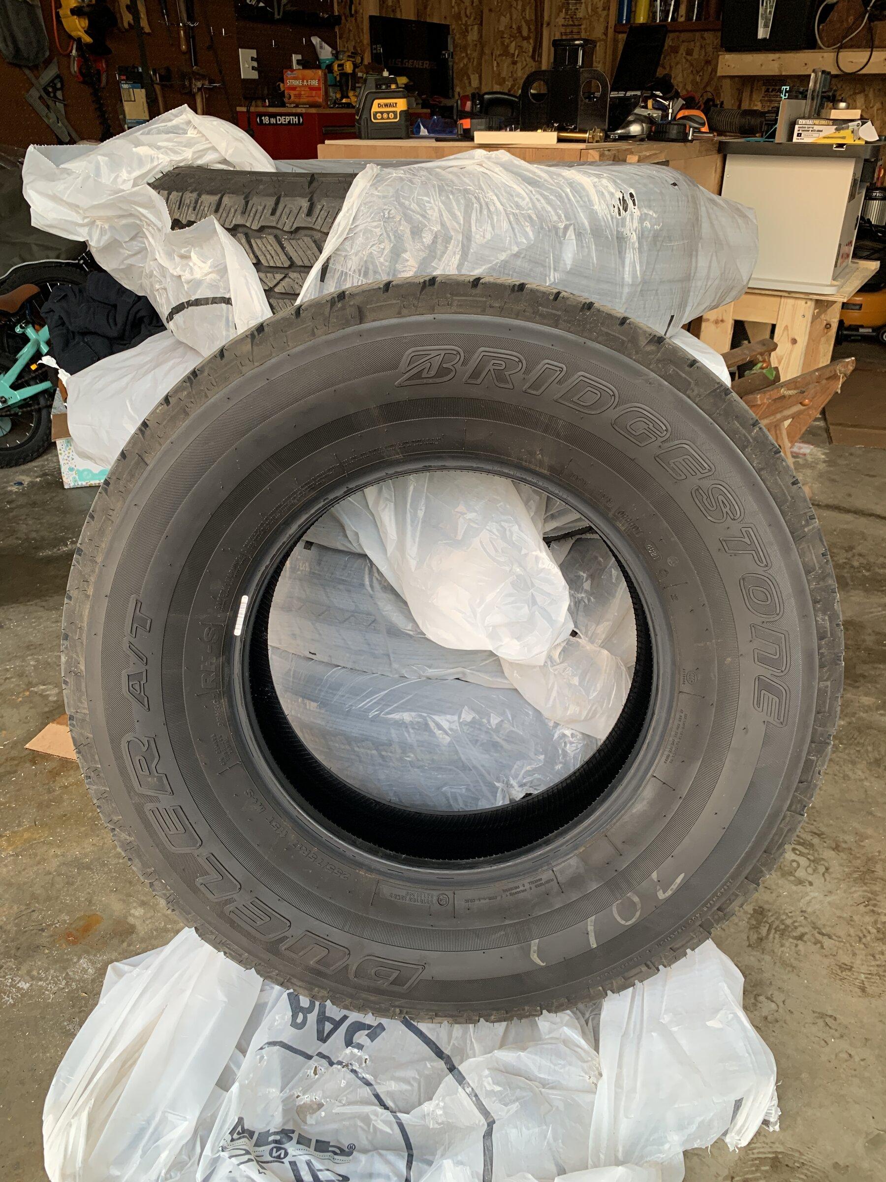 Ford Bronco Big Bend Wheels, Tires, and TPMS 39830F27-D314-4E5D-9376-DDCA840CD55B
