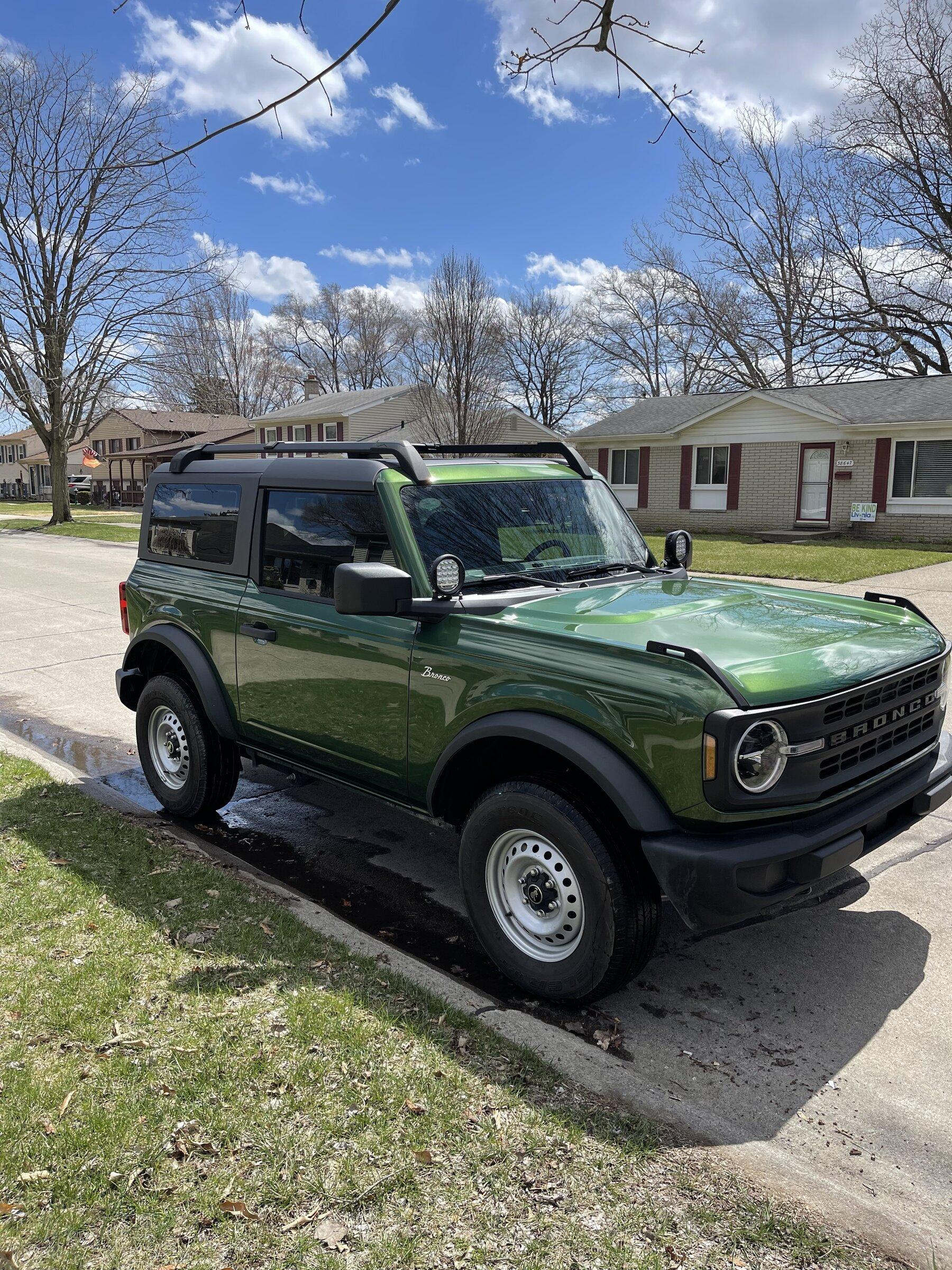 Ford Bronco ERUPTION GREEN Bronco Club 34155F82-1268-4B4D-8063-92C6D8DD9396