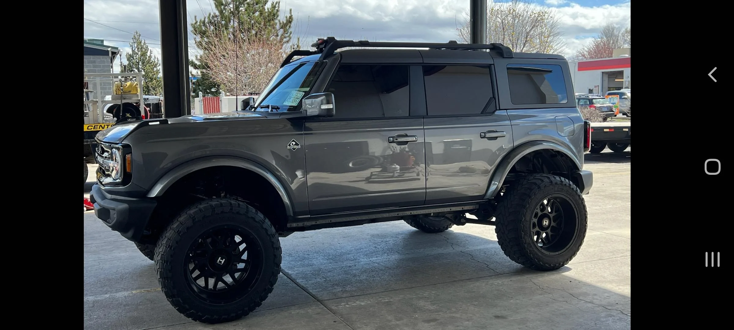 Ford Bronco I've become that guy... Screenshot_20220409-214840_Messages