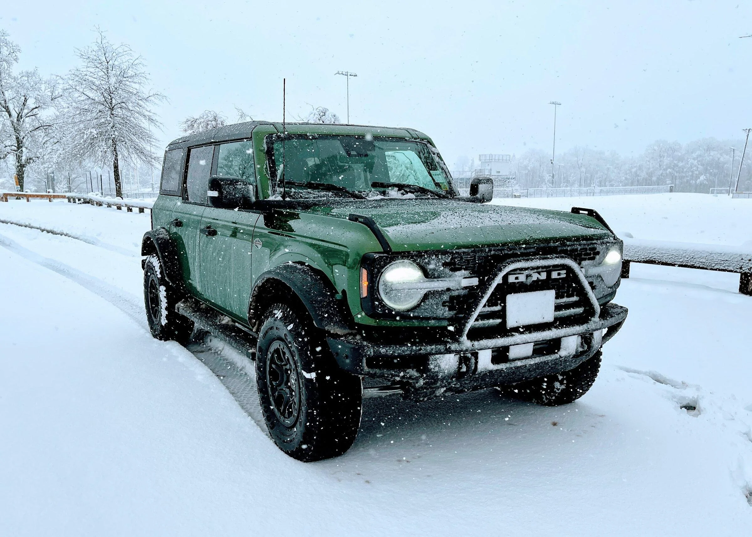 Ford Bronco Bronco in the snow IMG_5488