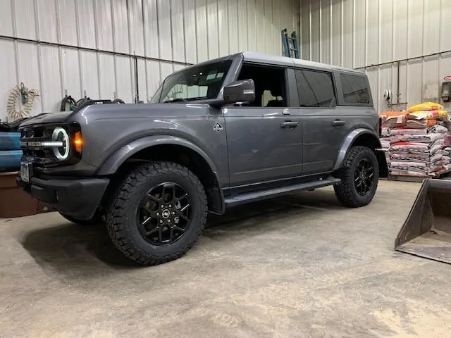 Ford Bronco Show us your installed wheel / tire upgrades here! (Pics) bronco 2