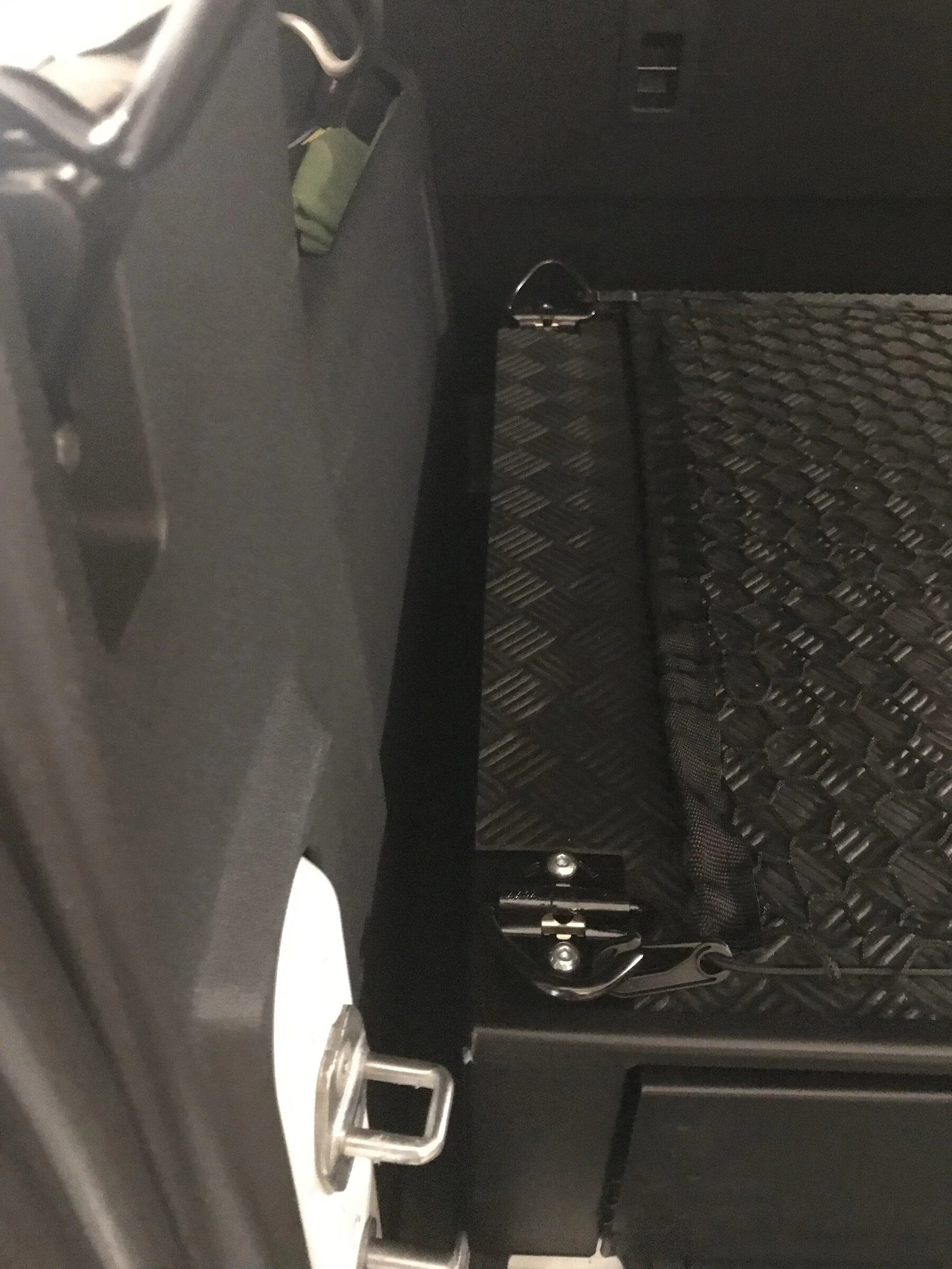 Ford Bronco Photo request: Cargo Security Drawer installed F41C6579-F0B0-42FF-9629-DF2B8B305C75