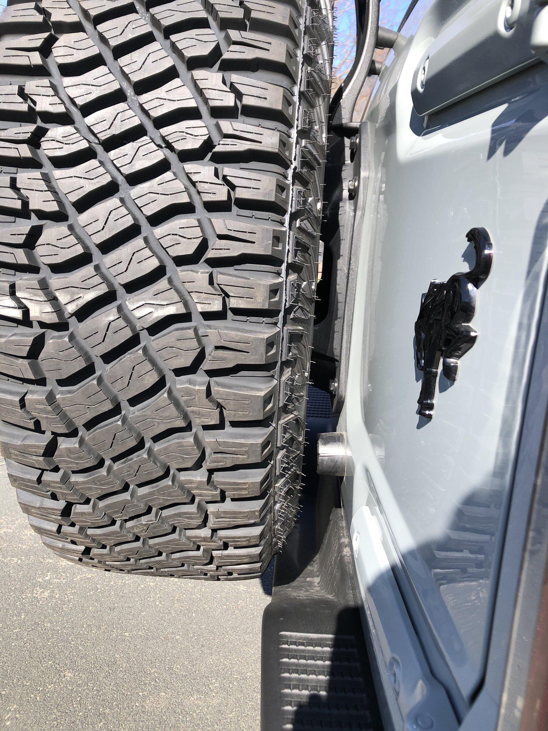 Ford Bronco Spare tire rubber bumpers stock spare bum