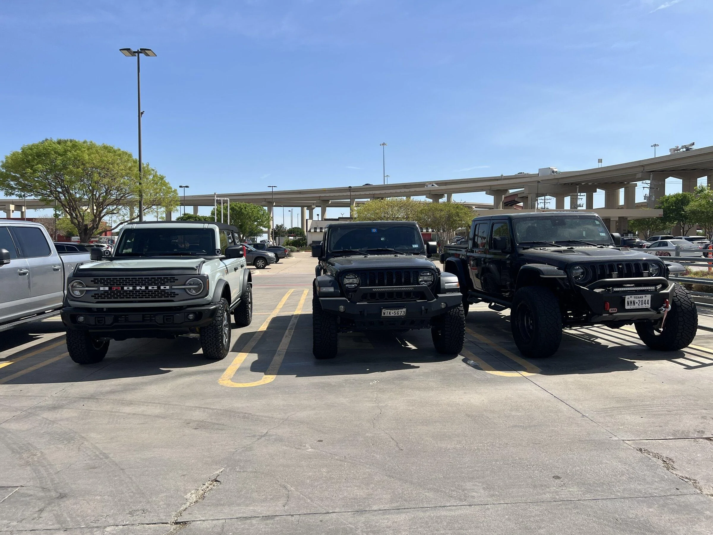 Ford Bronco I've become that guy... 0C71F884-CC6F-4E50-BB2F-CD9001584AA8