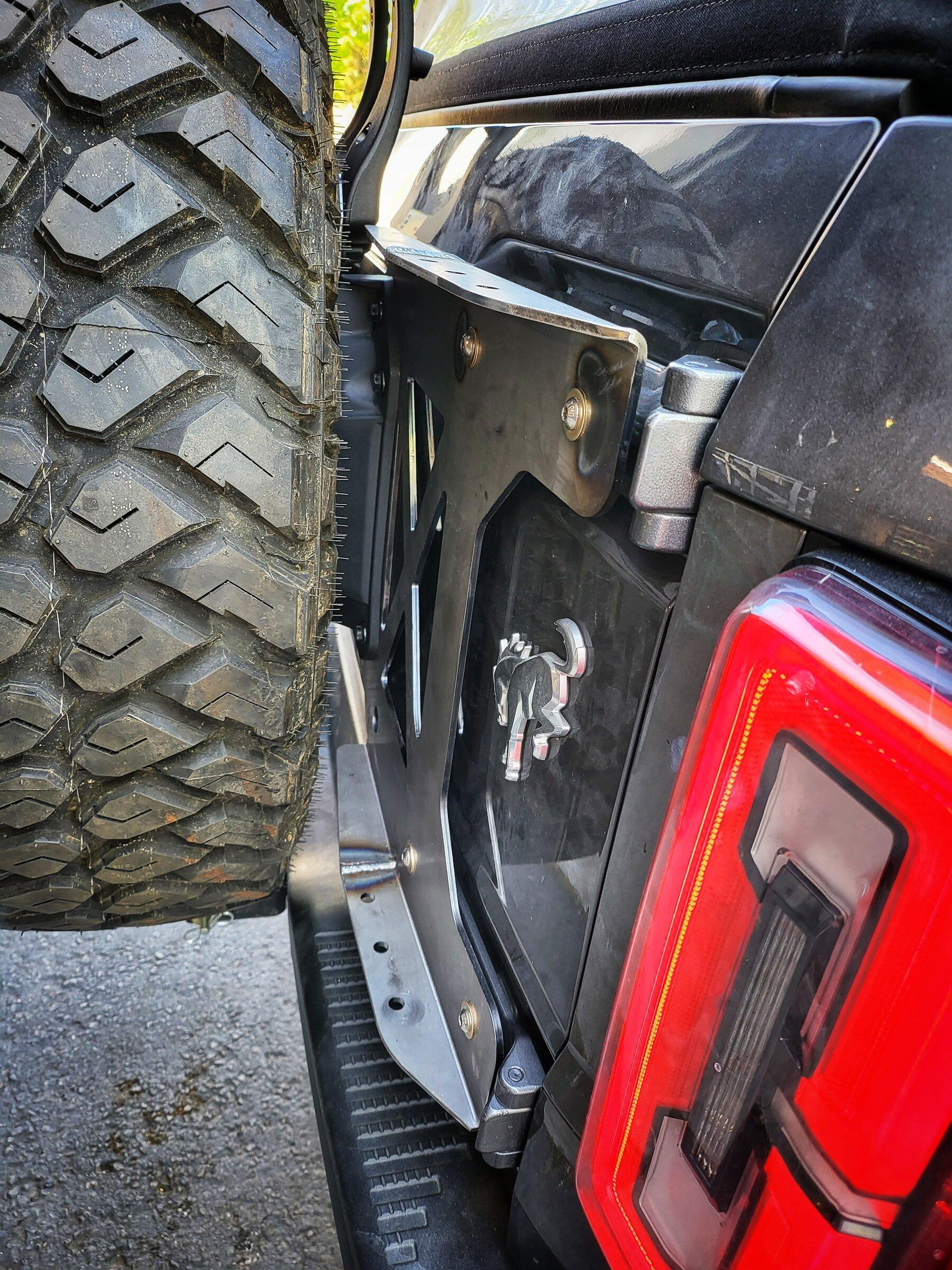 Ford Bronco BAMF Overland front winch bumper 20220409_155817-01