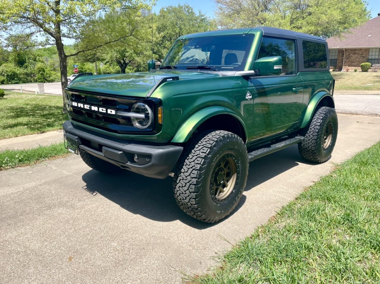Ford Bronco ERUPTION GREEN Bronco Club 09A7BF83-F707-40EB-B634-3C734A42AD1C