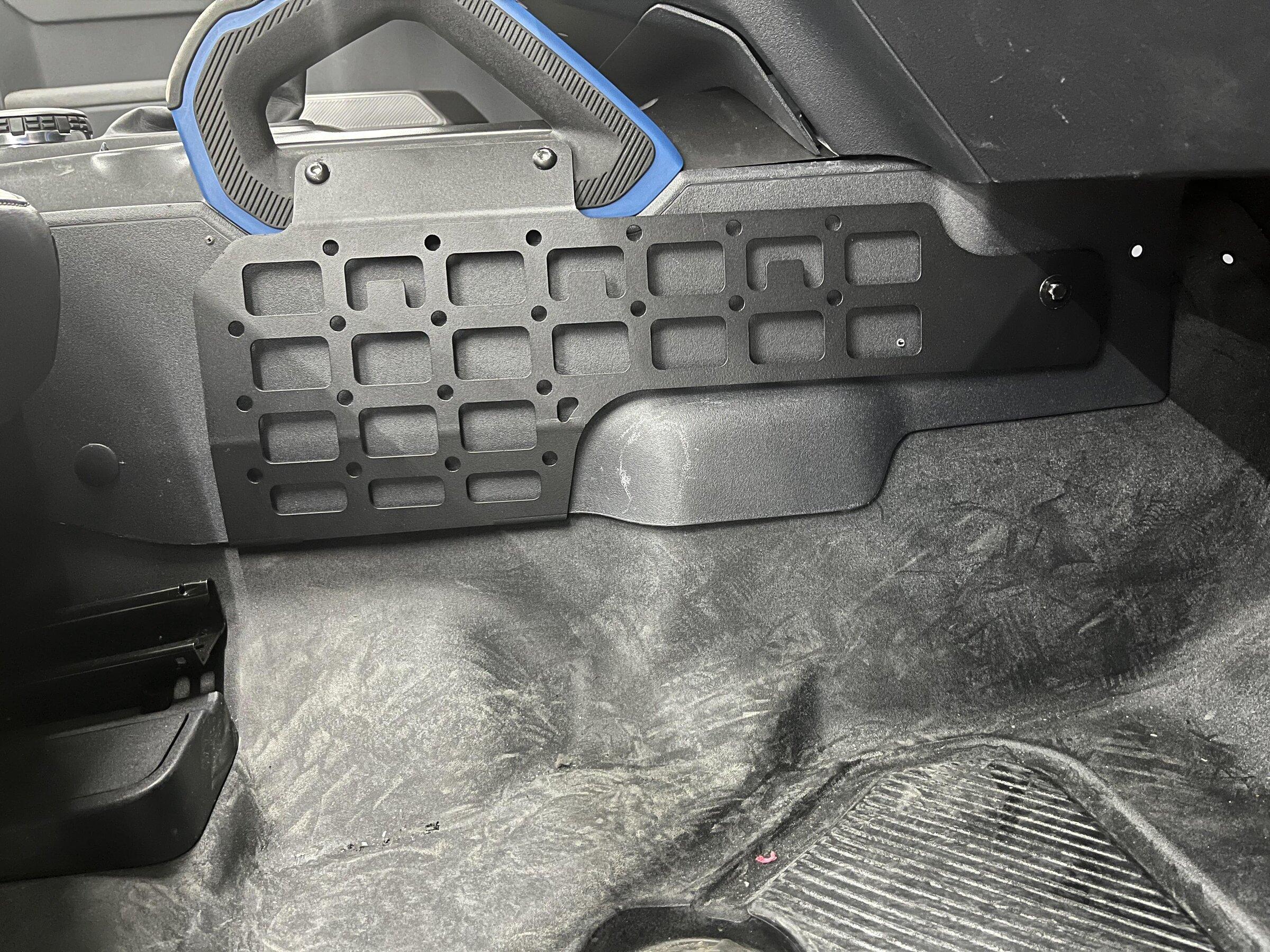 Ford Bronco Center Console Panel Molle 2022_04_20_19_52_IMG_2219.JPG