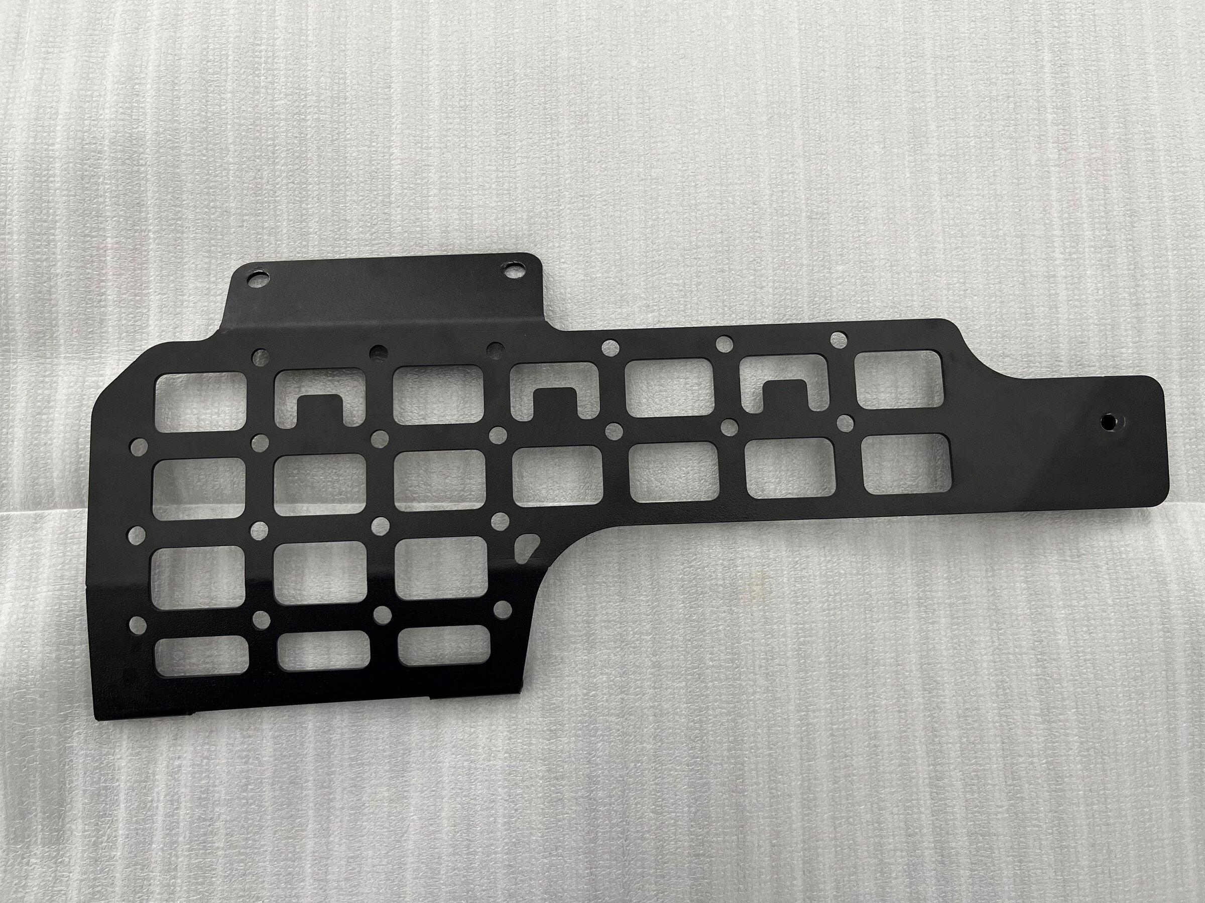 Ford Bronco Center Console Panel Molle 2022_04_20_20_18_IMG_2225.JPG