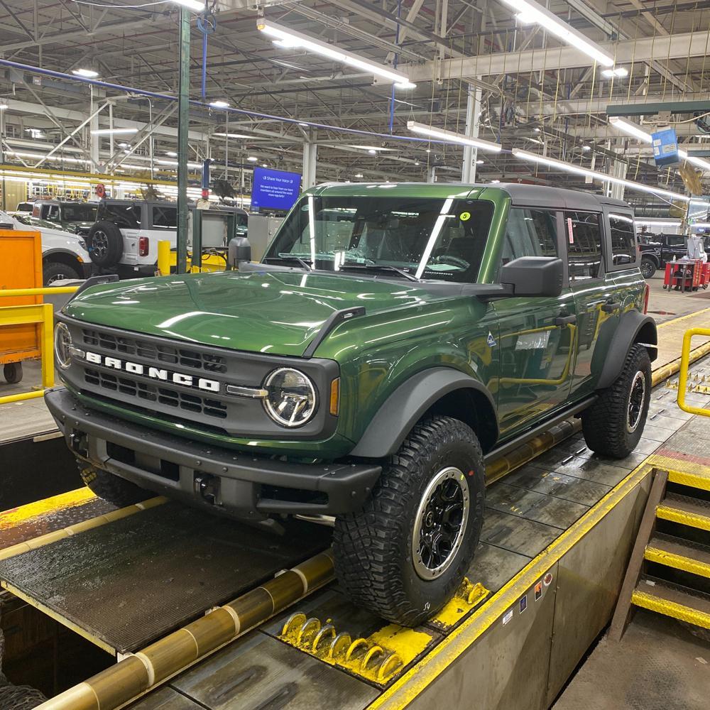 Ford Bronco ERUPTION GREEN Bronco Club my bronco