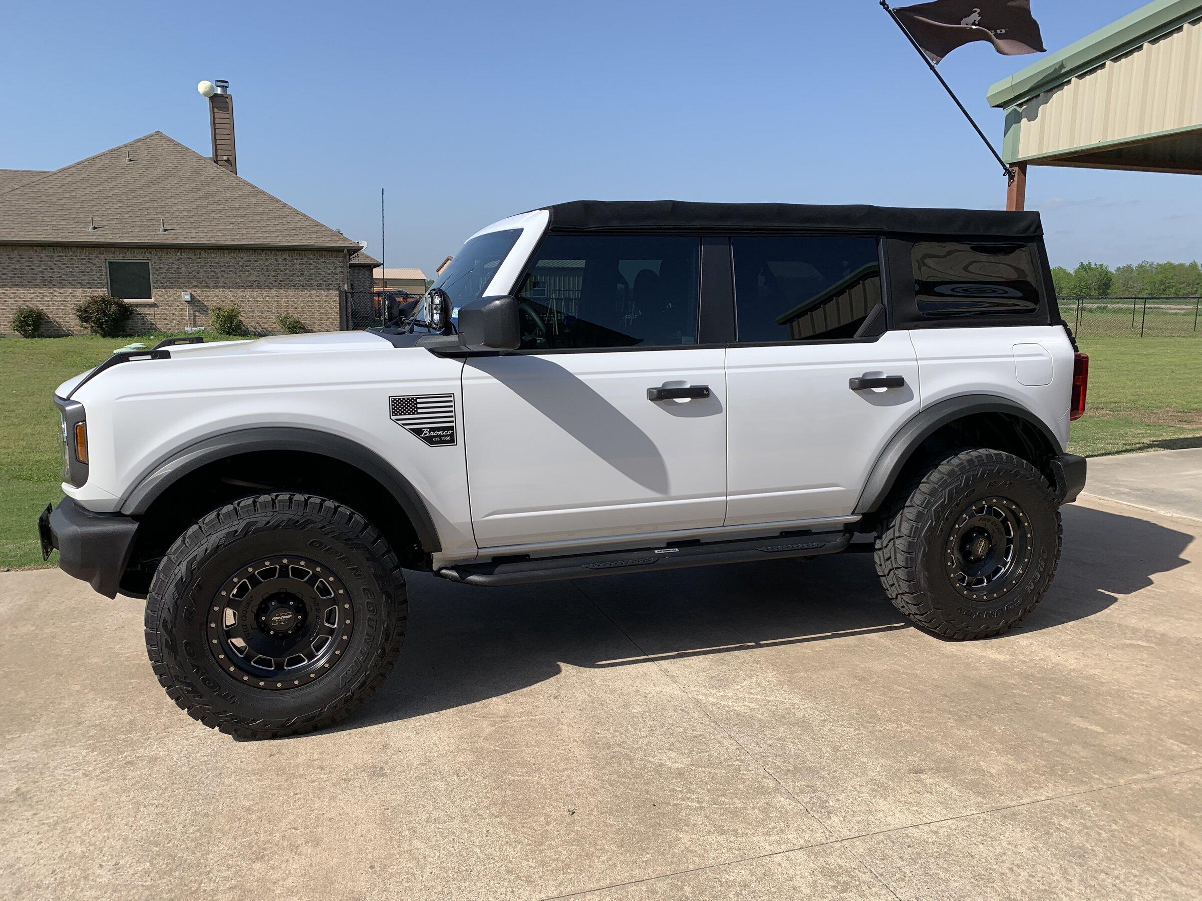 Ford Bronco Big Bend Wheel and Tire Upgrade 026F2937-9AF7-4873-9D3E-BA4337F1CEBD
