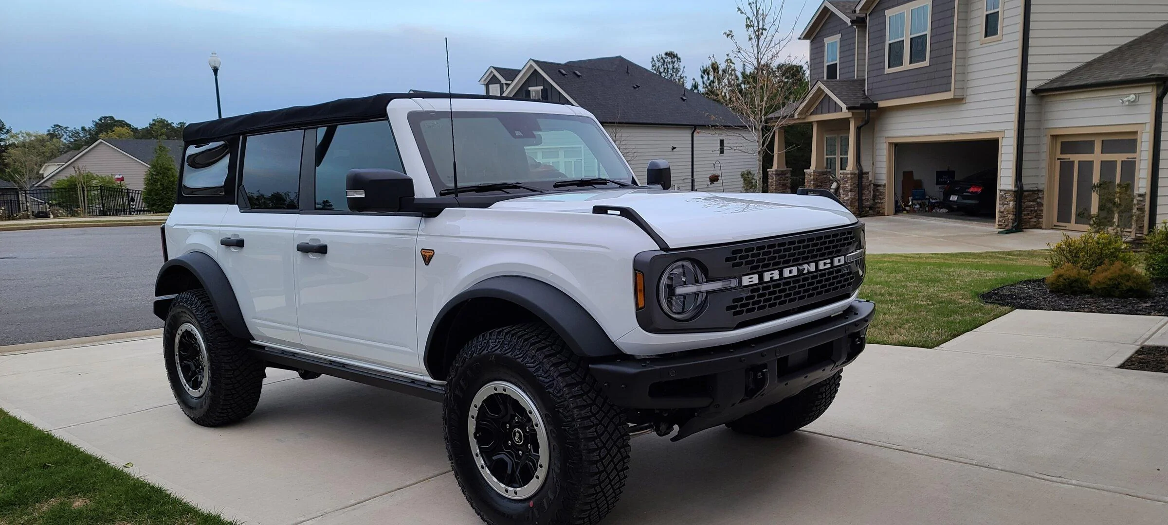 Ford Bronco 🛠 1/17/2022 Build week group Bronco