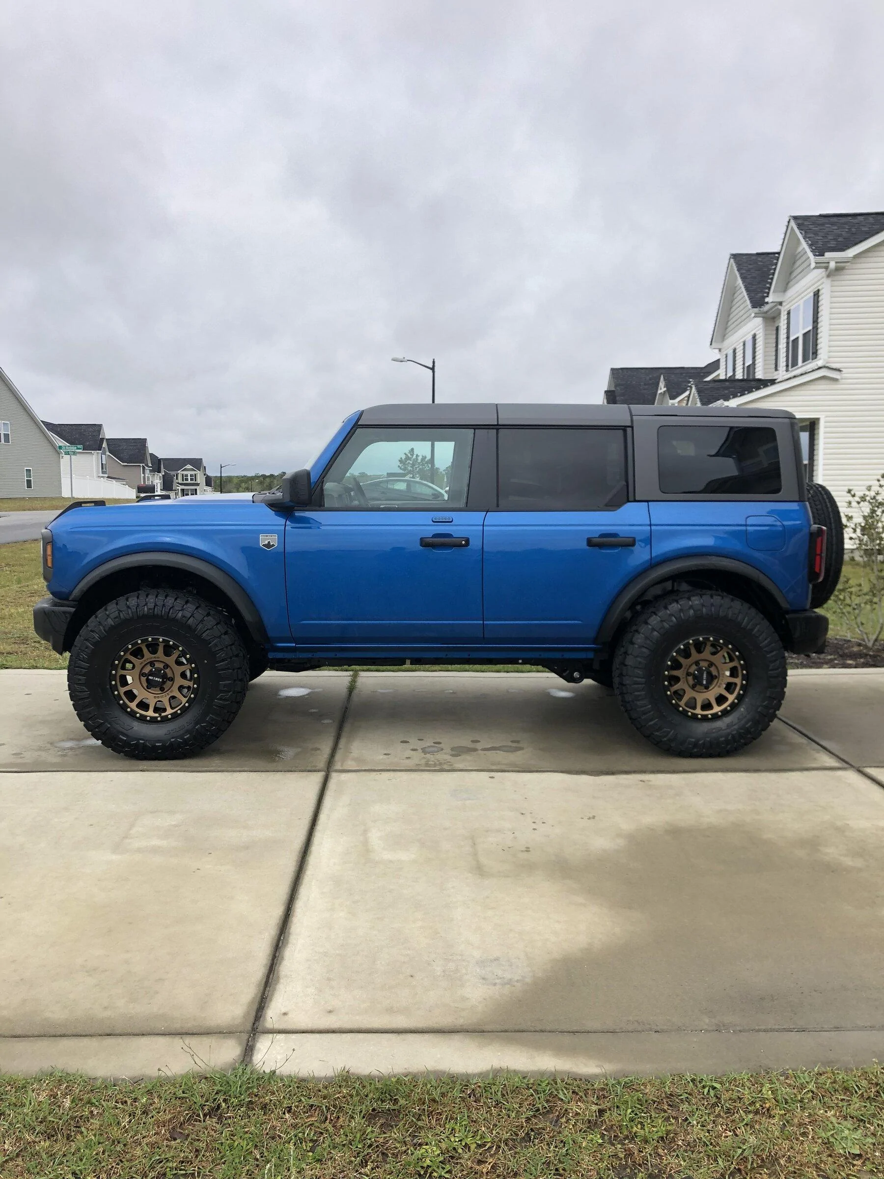 Ford Bronco Ultimate Big Bend Non-Sasquatch pics thread New Shoes Sid