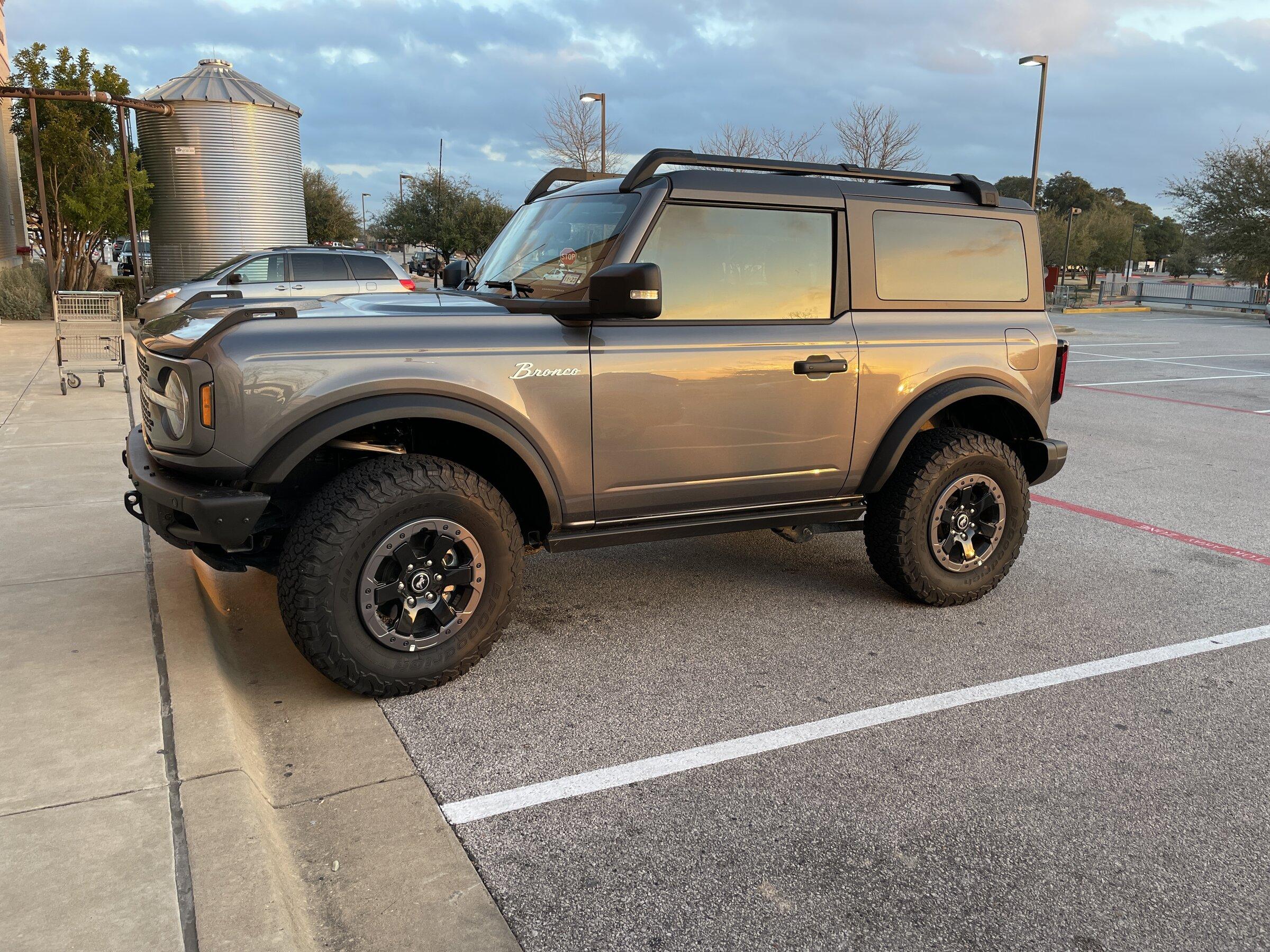 Ford Bronco Trade 2-Door for 4-door (+ the difference) IMG_0833.JPG