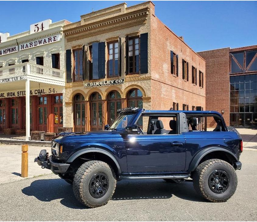 Ford Bronco Bronco Team 2 door. thumbnail
