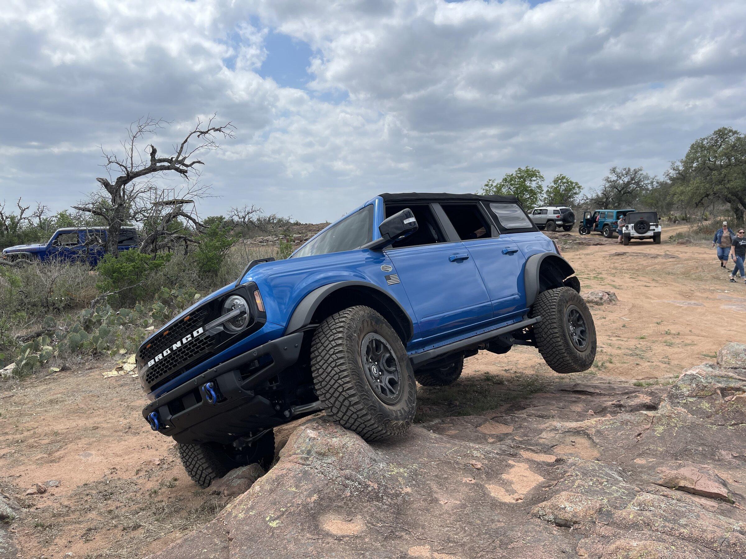 Ford Bronco What did you do TO / WITH your Bronco today? 👨🏻‍🔧🧰🚿🛠 B7E720C1-2612-4DC7-95E6-E455096EE577
