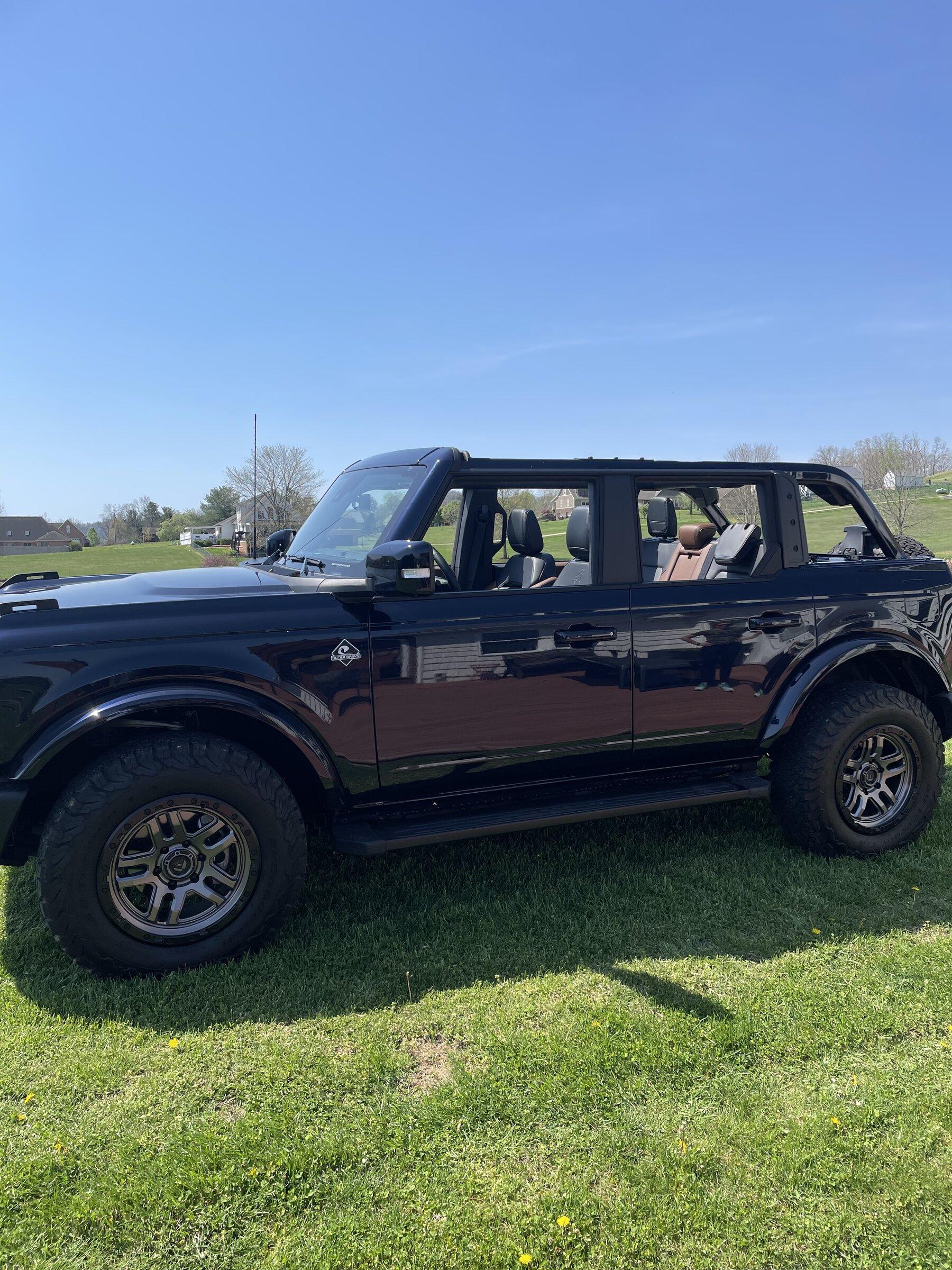 Ford Bronco Post Your Topless Broncos 4527A512-7EB5-4253-BE80-F7B816E533CF