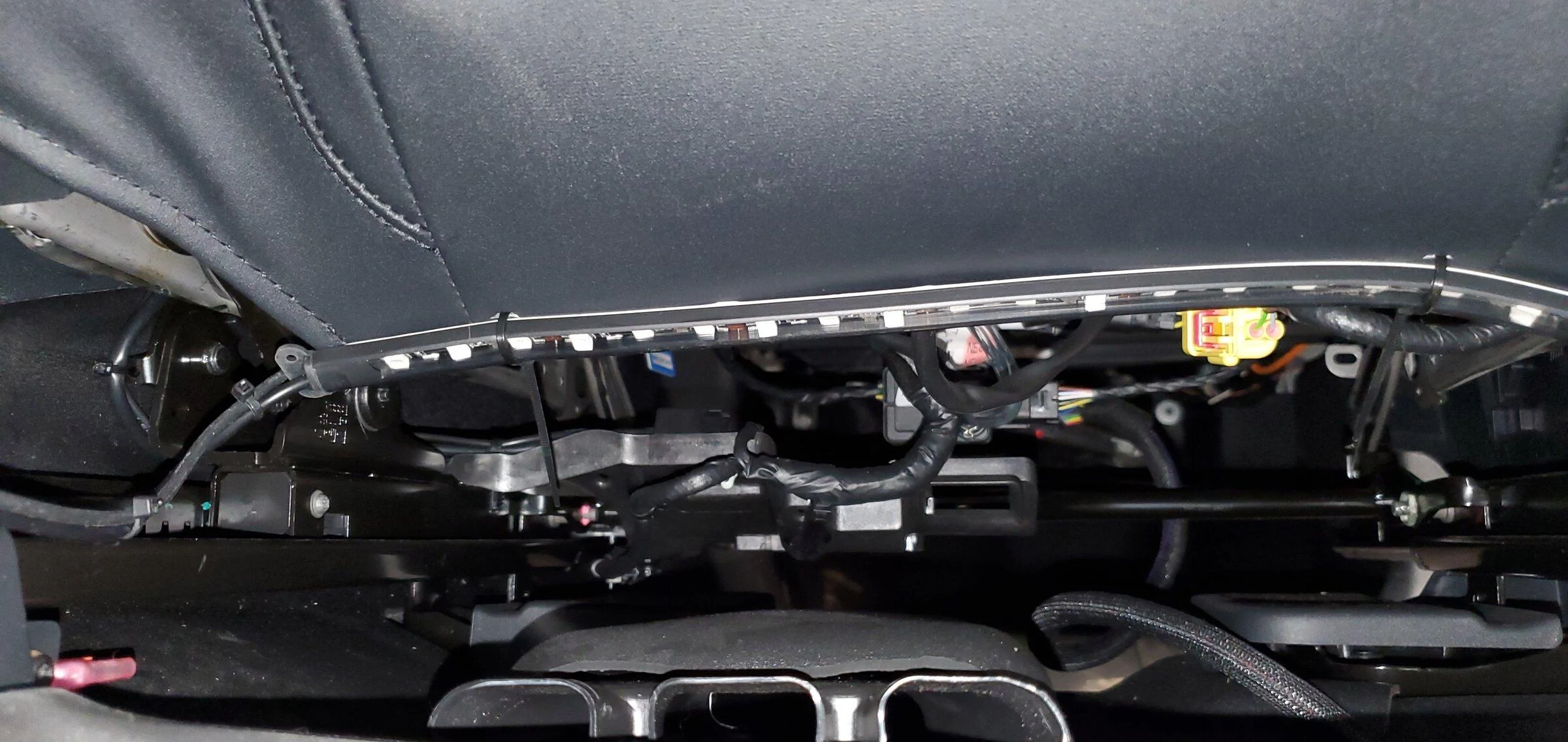 Ford Bronco Adding interior LED ambient lighting (now with working photos!) 20220424_124845
