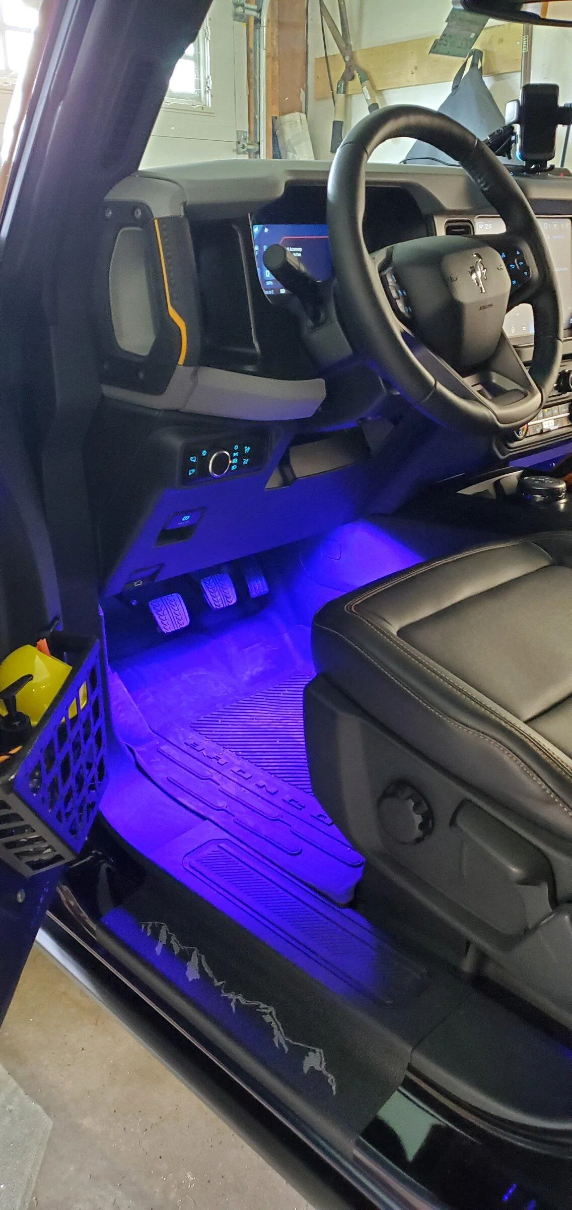 Ford Bronco Adding interior LED ambient lighting (now with working photos!) 20220424_124155