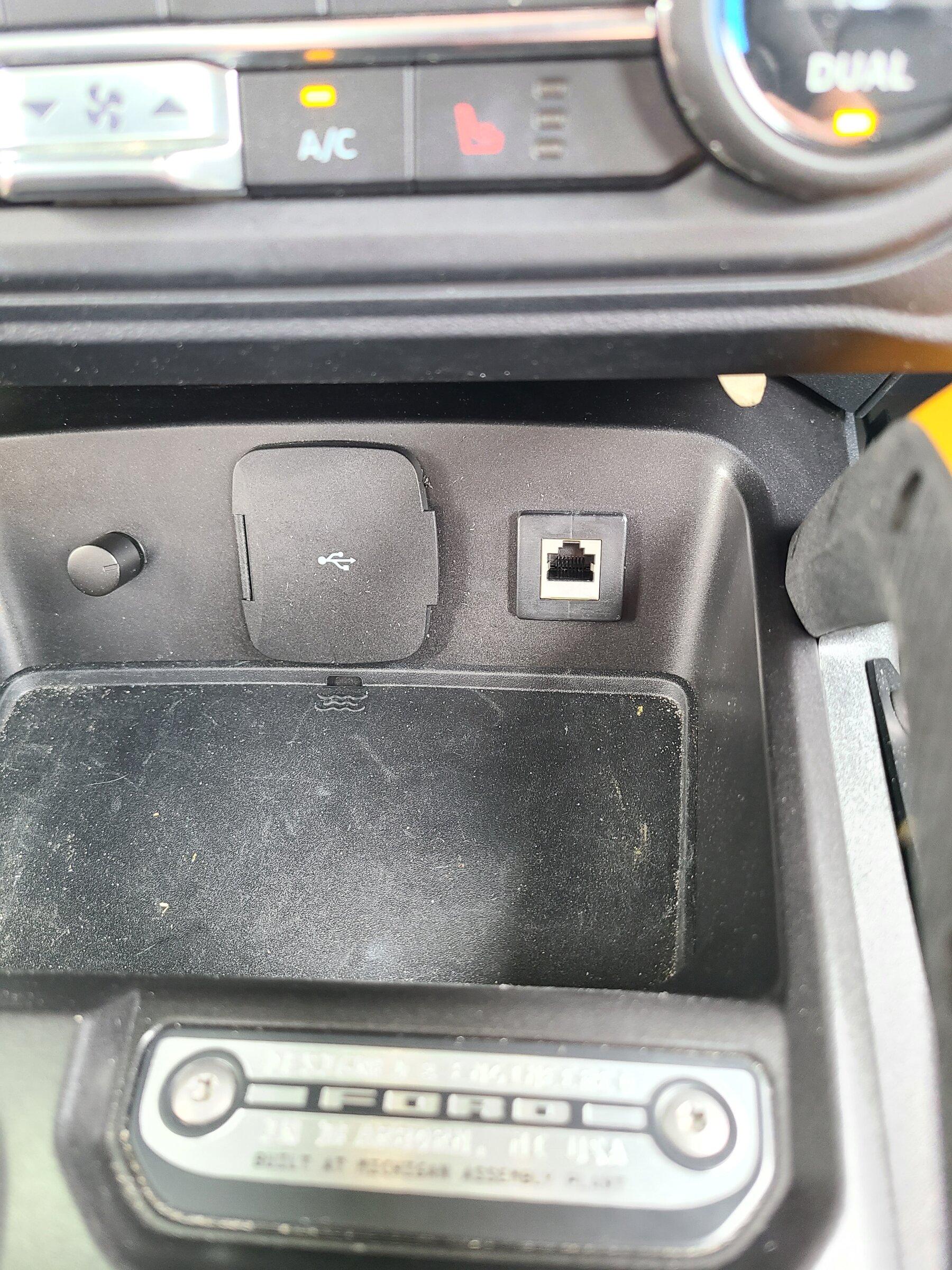 Ford Bronco Super Clean GMRS Radio Install! 20220424_143554