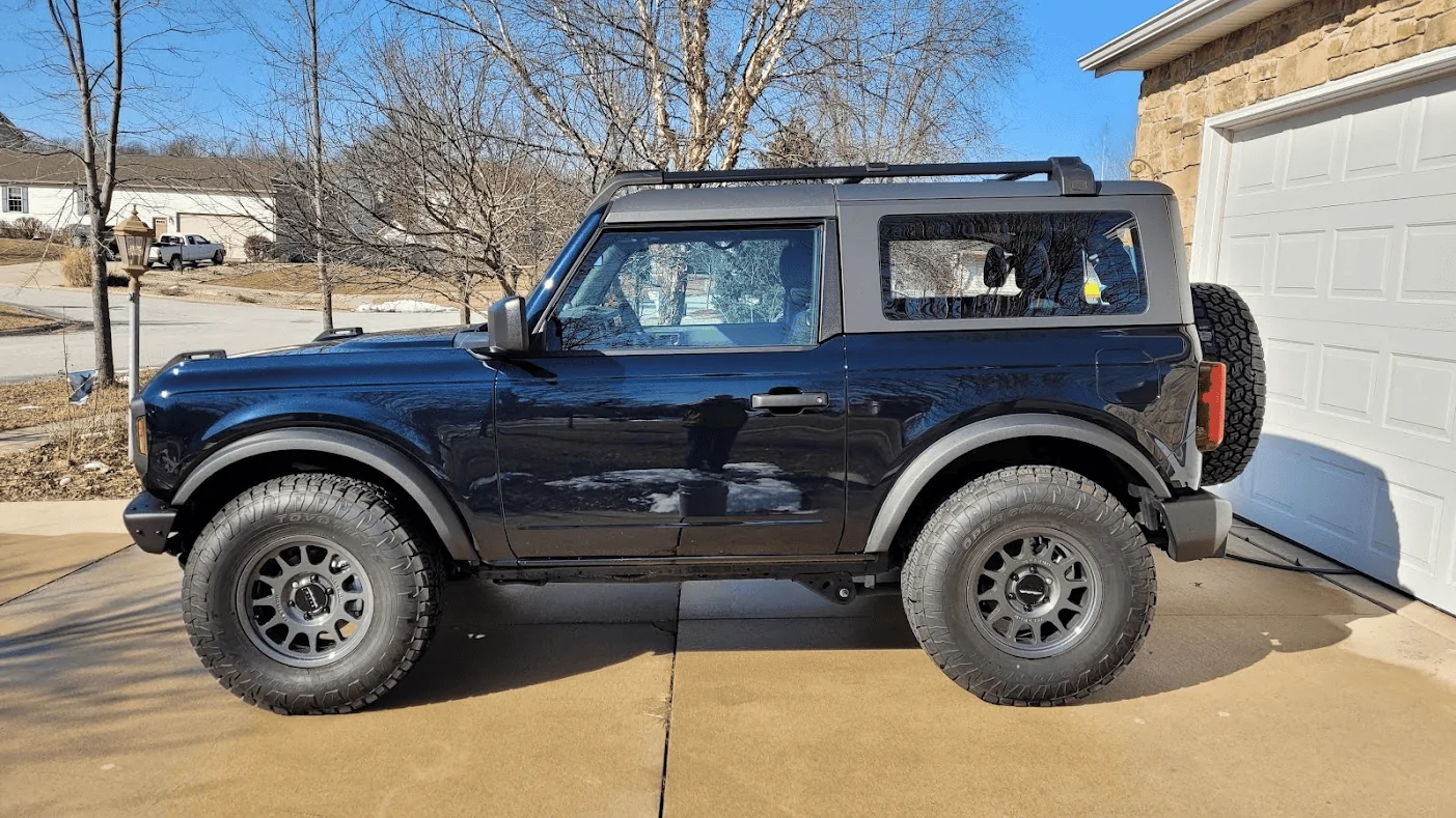 Ford Bronco Putting 35s on 1650858683031