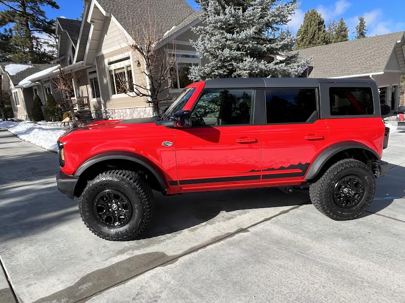 Ford Bronco 21 Ford Bronco Wildtrak 4door 0-7