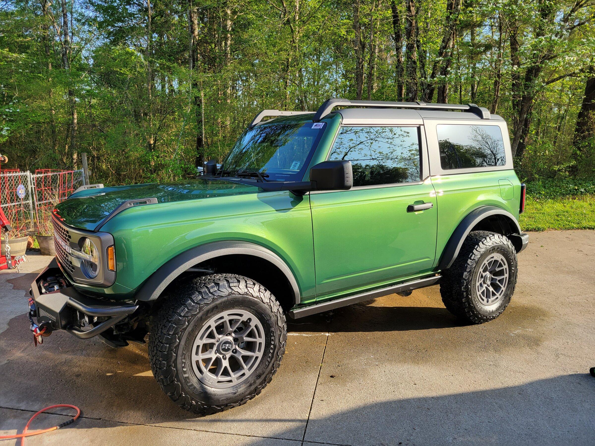Ford Bronco ERUPTION GREEN Bronco Club 20220422_182755