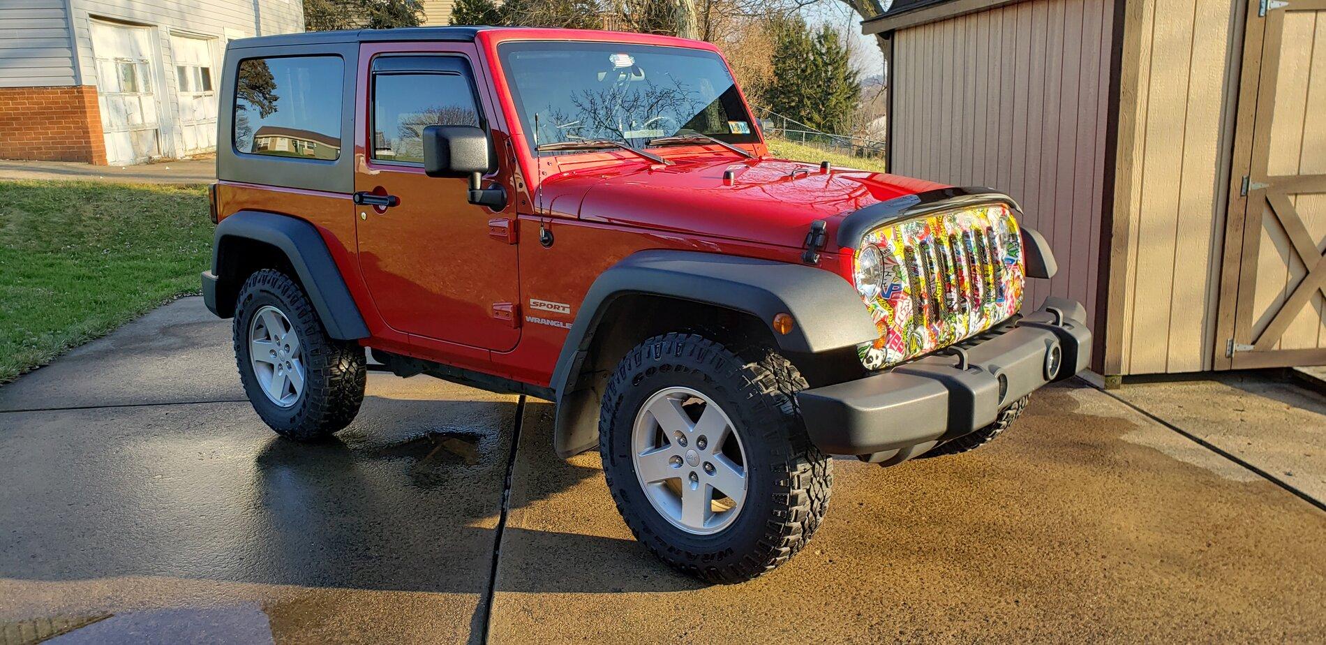 2010 Jeep Wrangler Sport.jpg